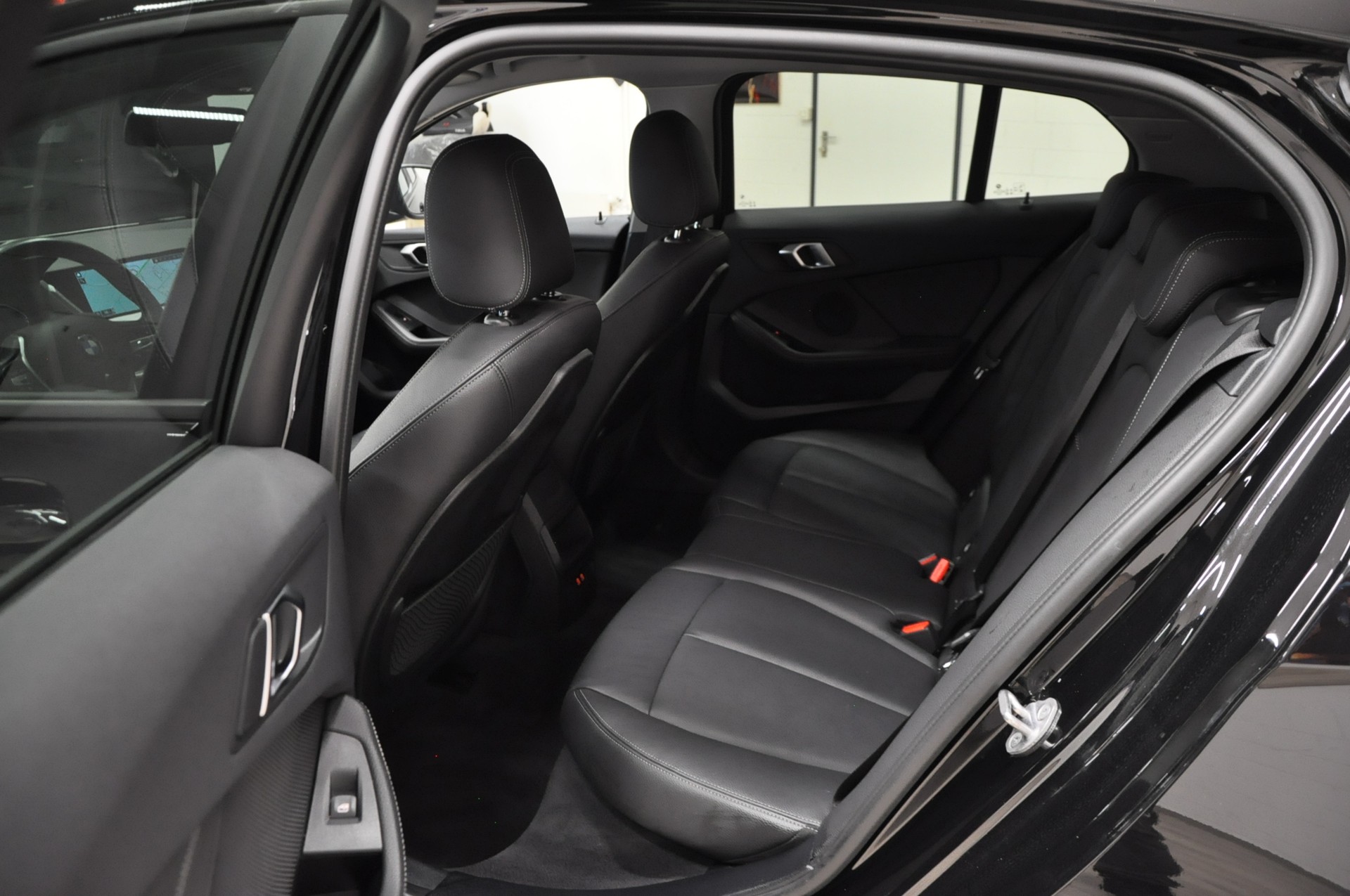 BMW 118i Fleet Edition Steptronic-image-16