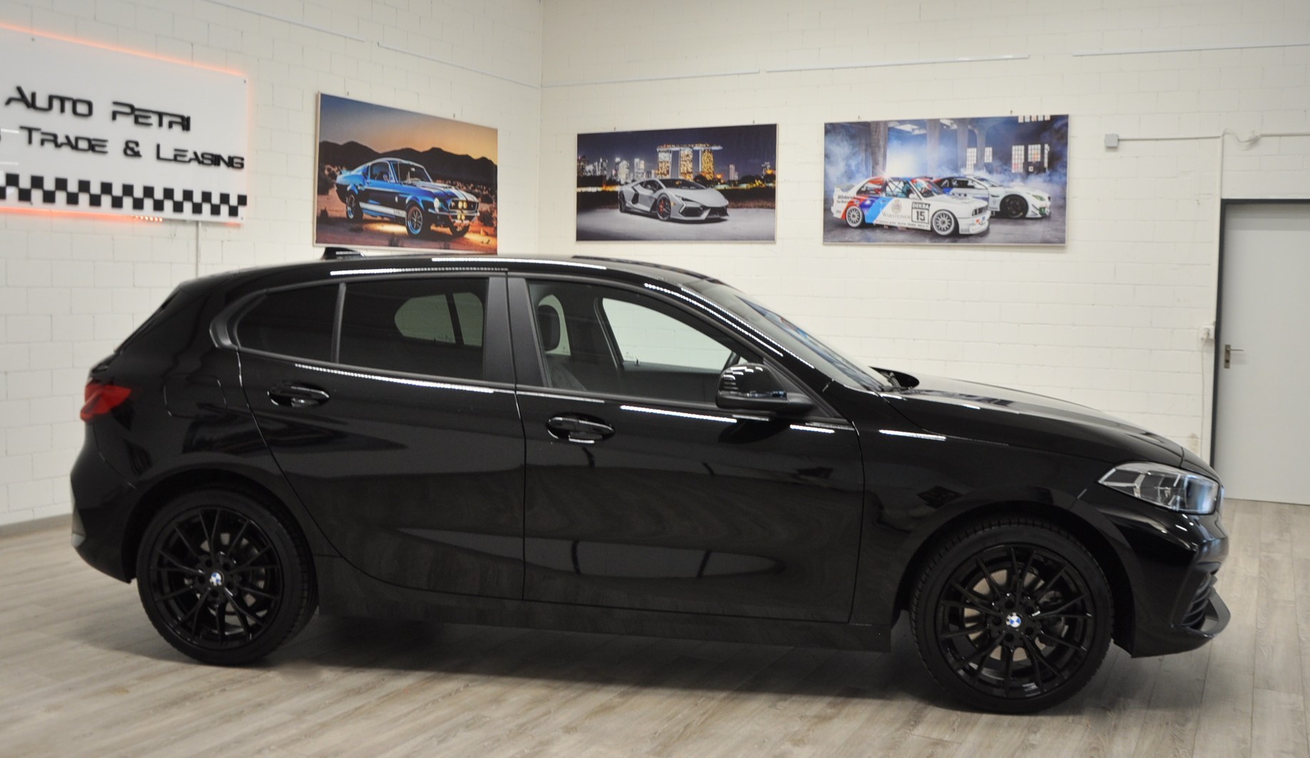 BMW 118i Fleet Edition Steptronic-image-5