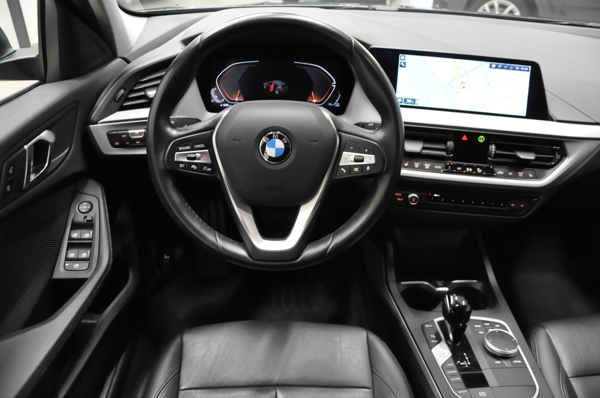 BMW 118i Fleet Edition Steptronic-image-18