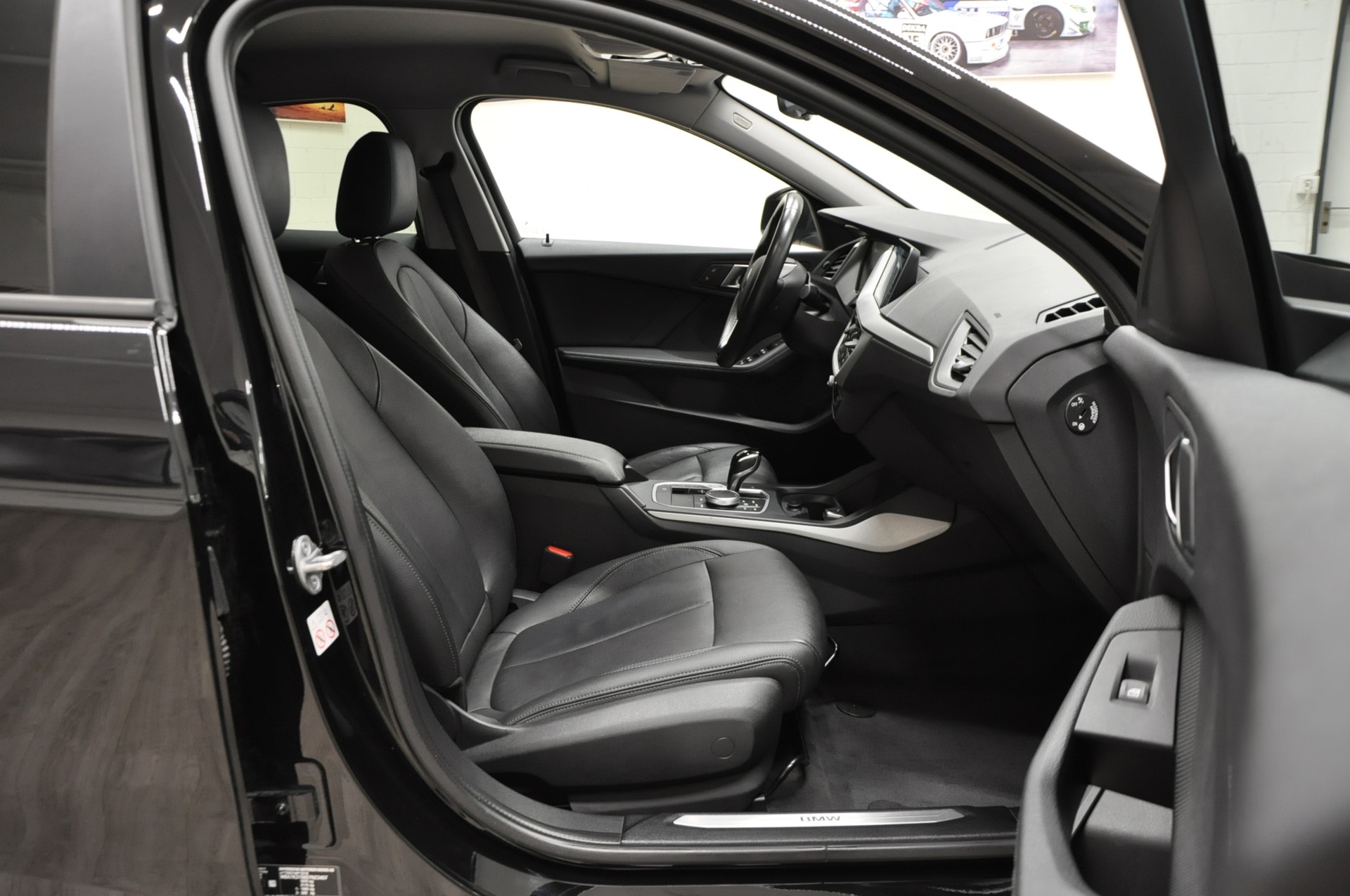 BMW 118i Fleet Edition Steptronic-image-14
