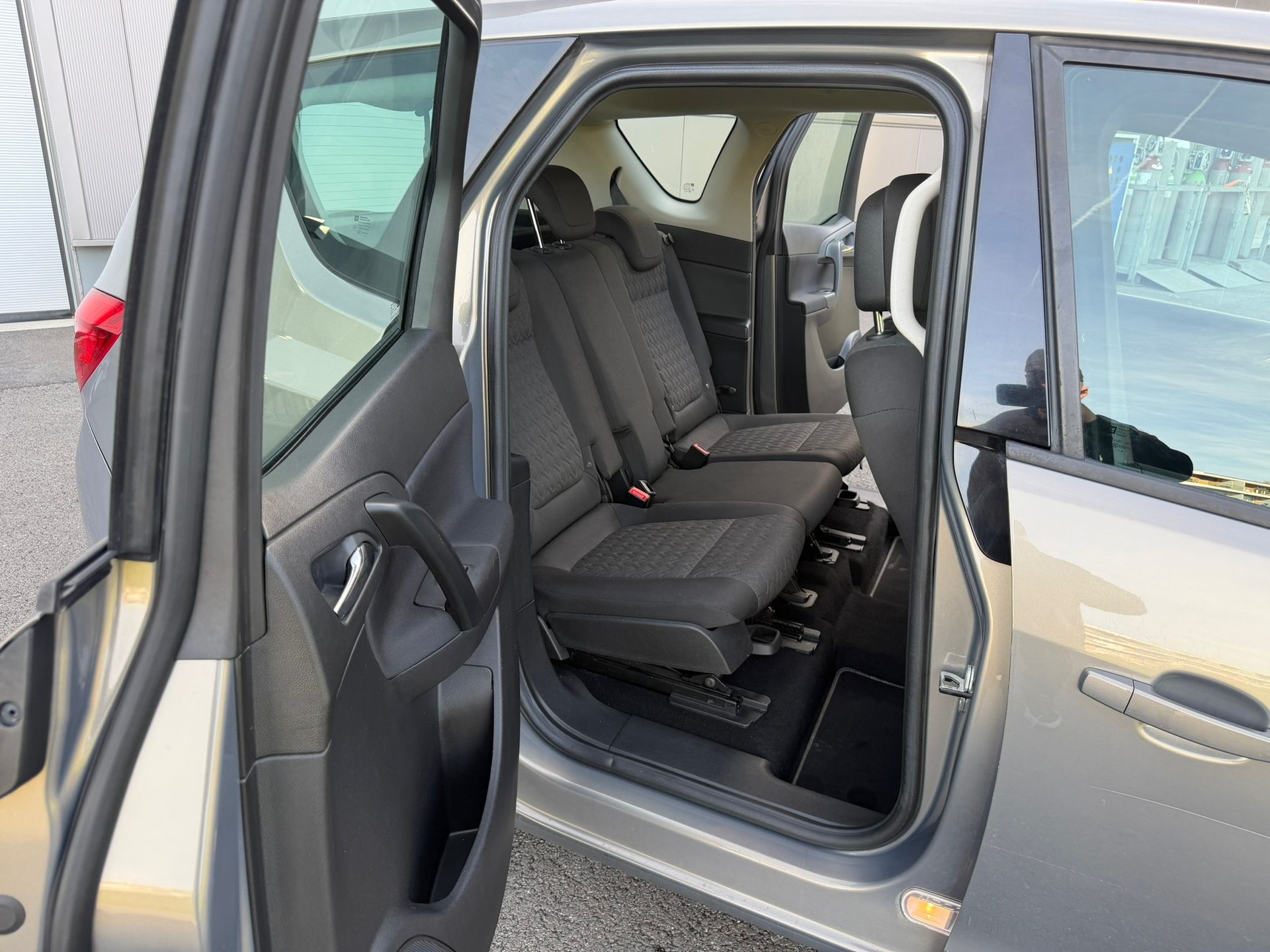 OPEL Meriva 1.4 Turbo Active Edition Automatic-image-8
