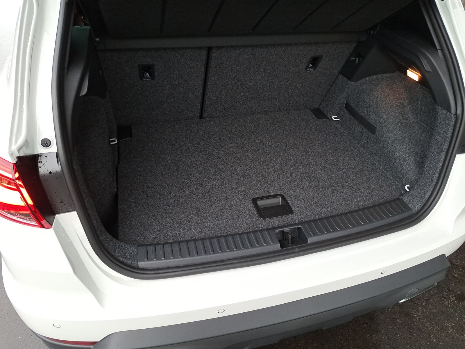 SEAT Arona 1.5 Eco TSI Move FR DSG-image-17
