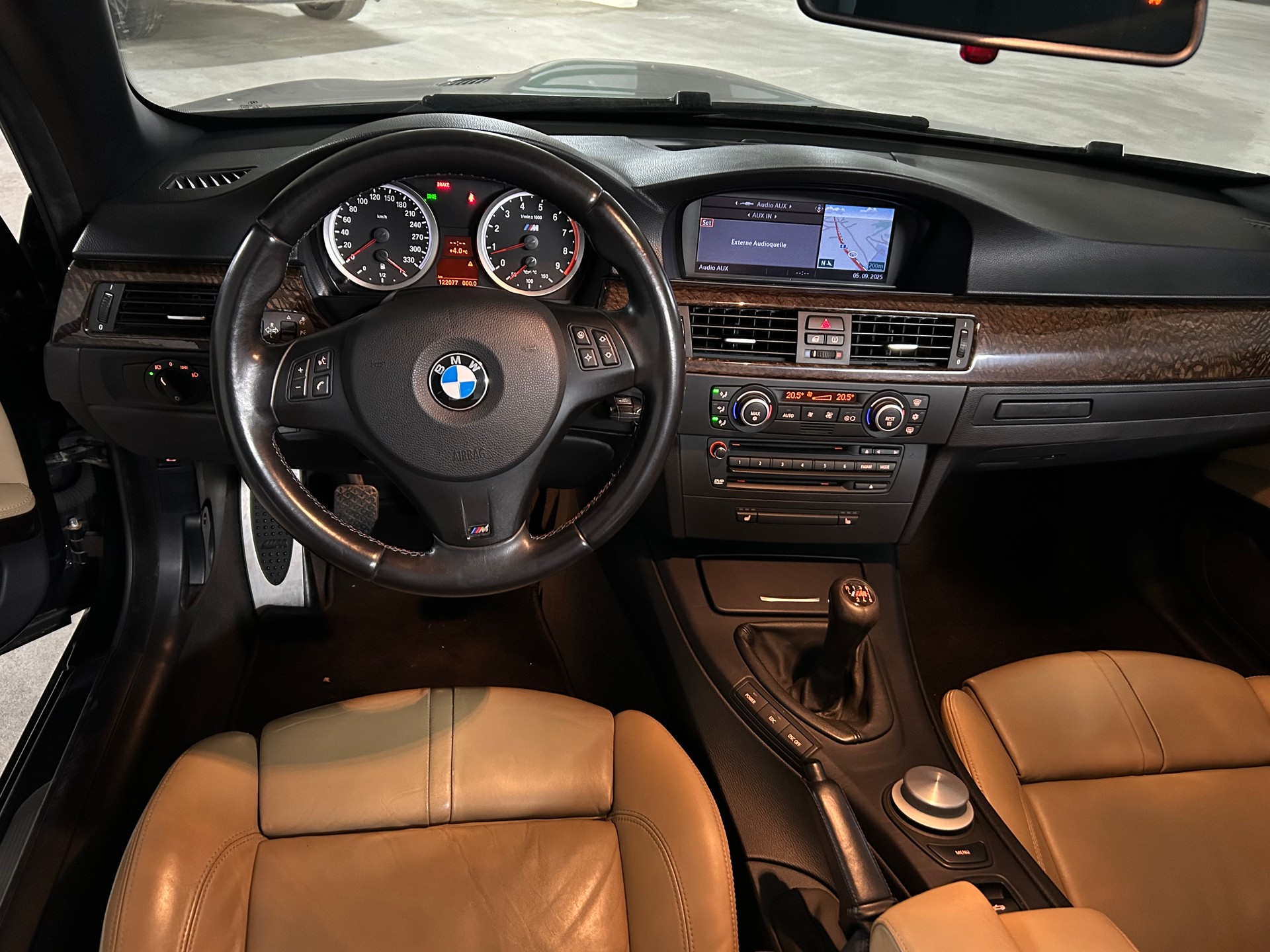 BMW M3 Cabriolet-image-14