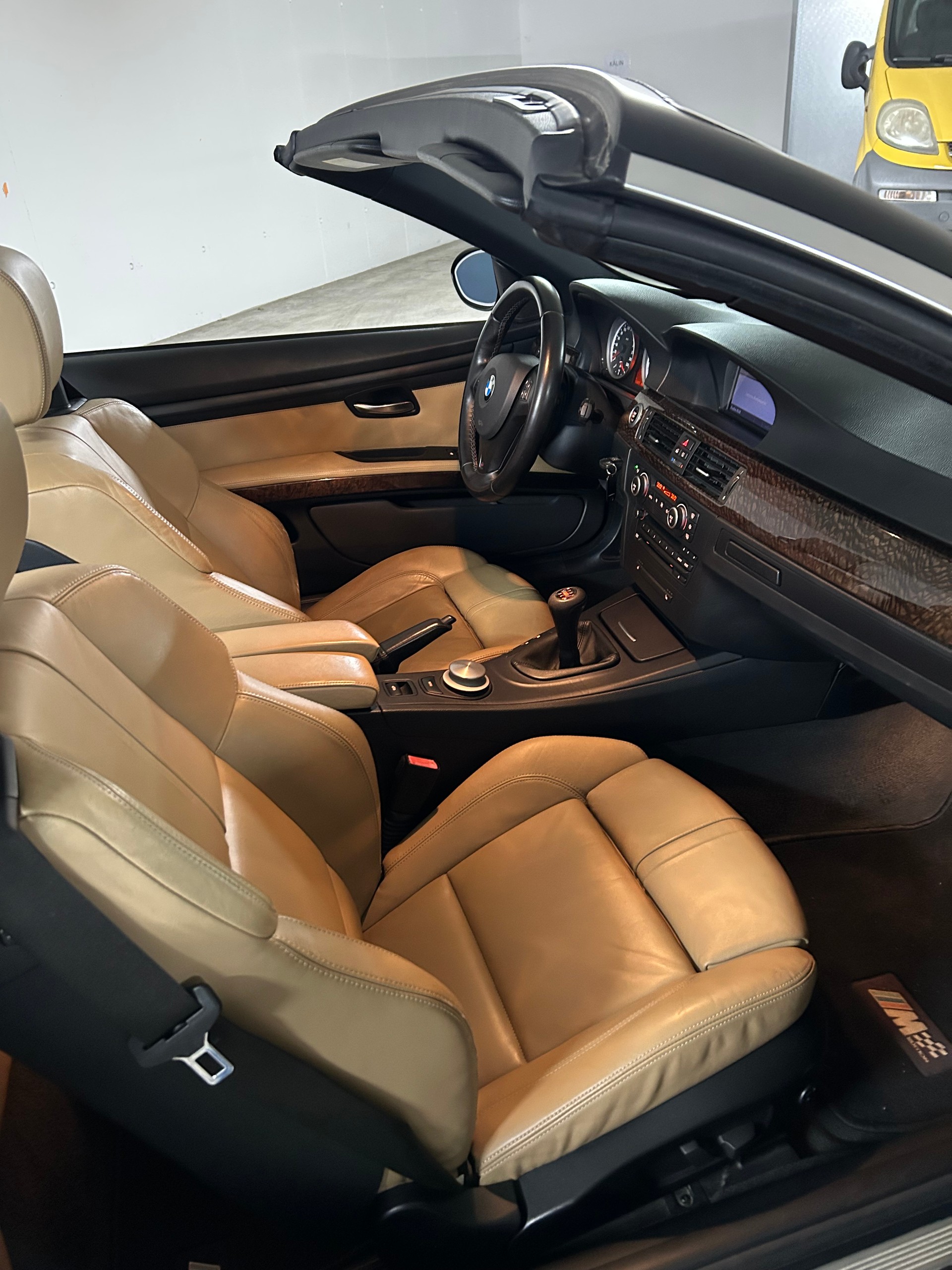 BMW M3 Cabriolet-image-15