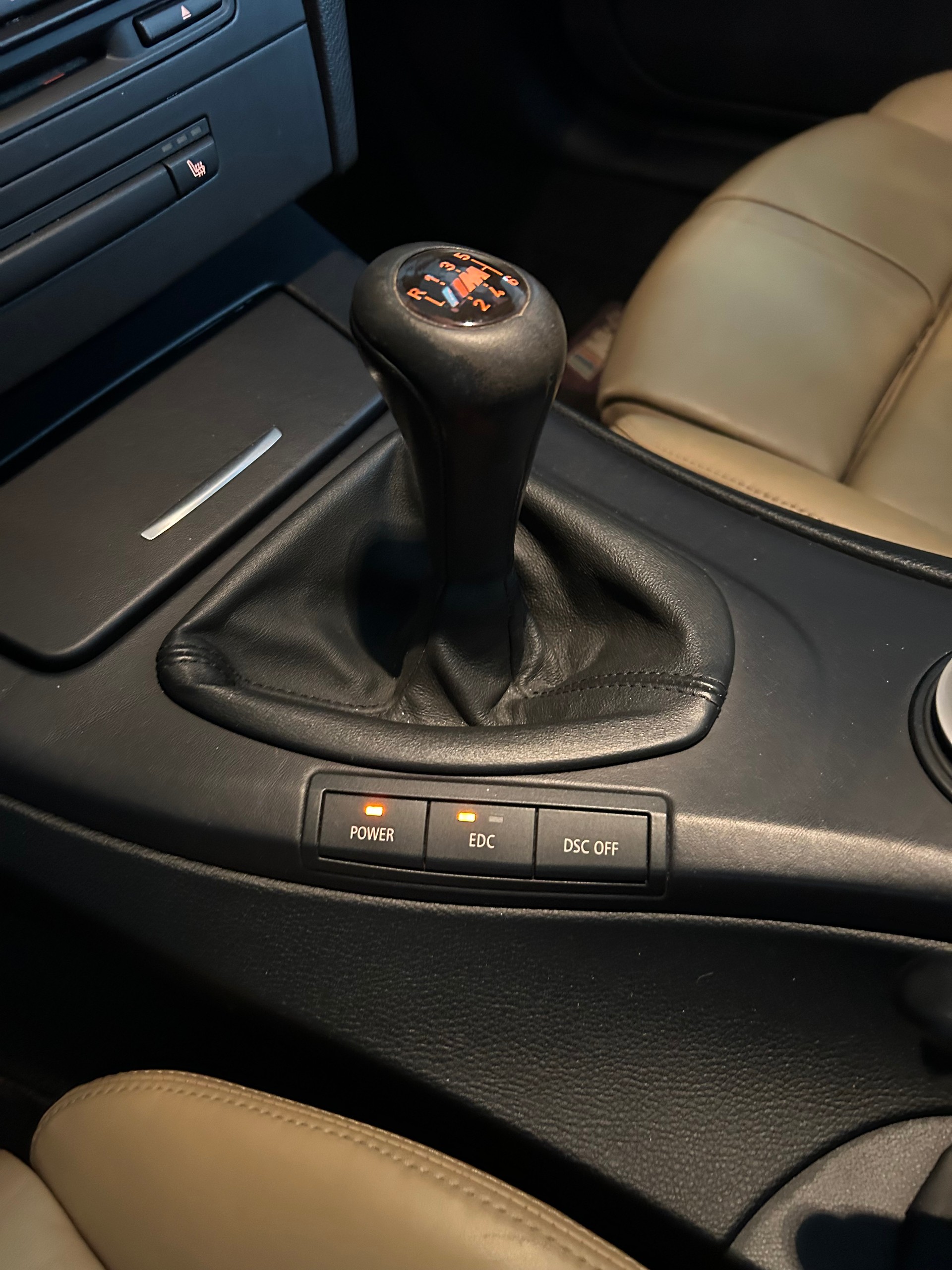 BMW M3 Cabriolet-image-9
