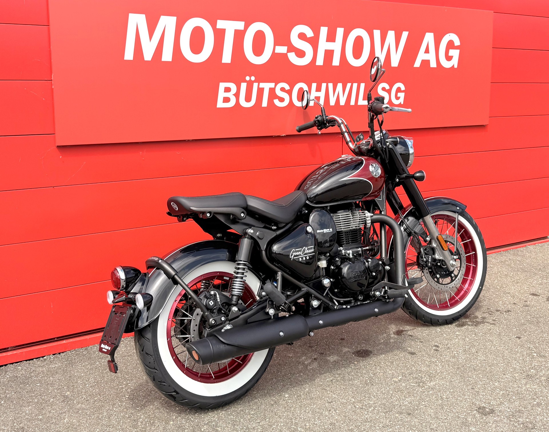 ROYAL ENFIELD Classic 350 Goan Limited-showroom-element-2