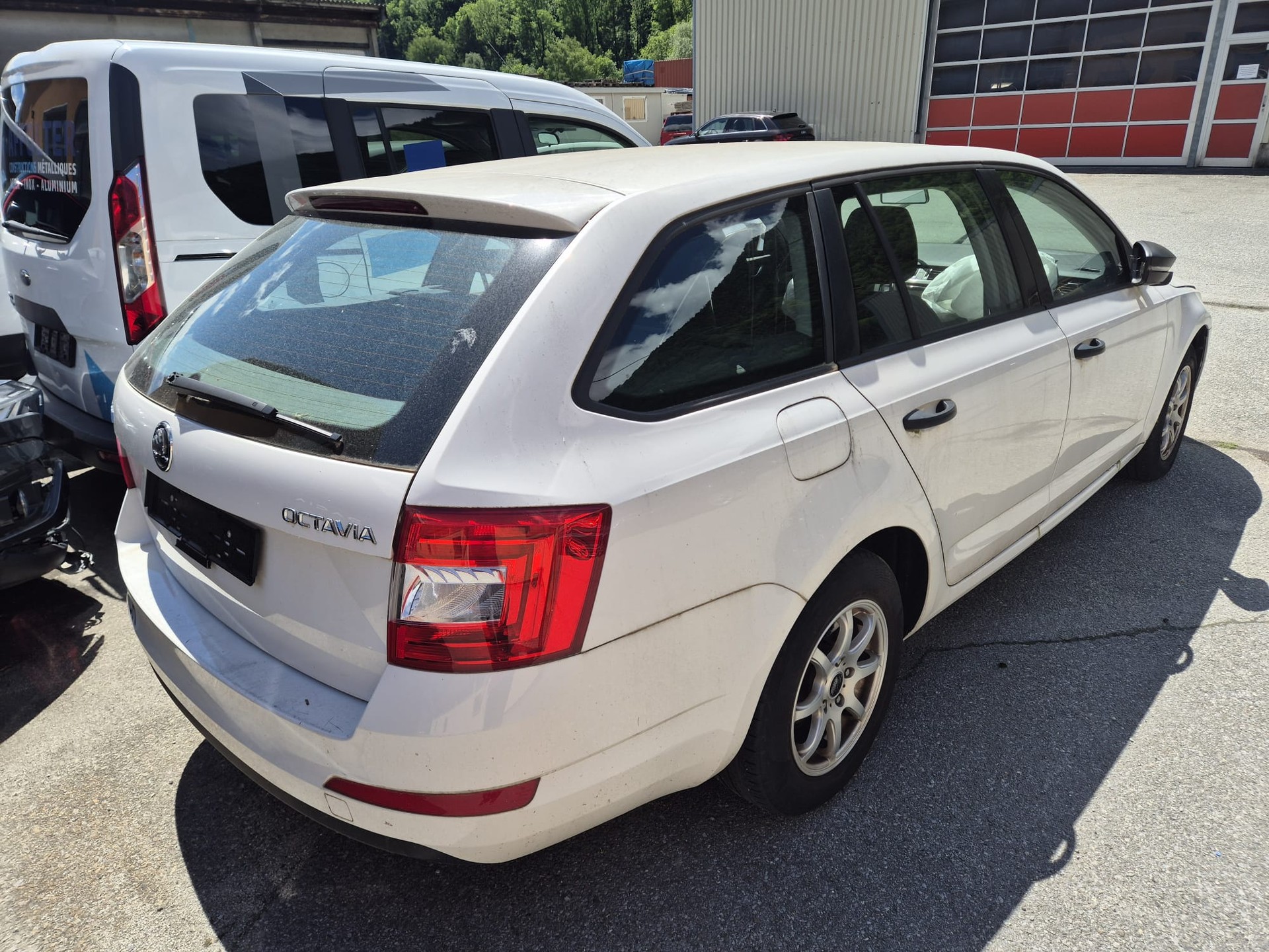 SKODA Octavia Combi 1.2 TSI Swiss Edition DSG-image-5