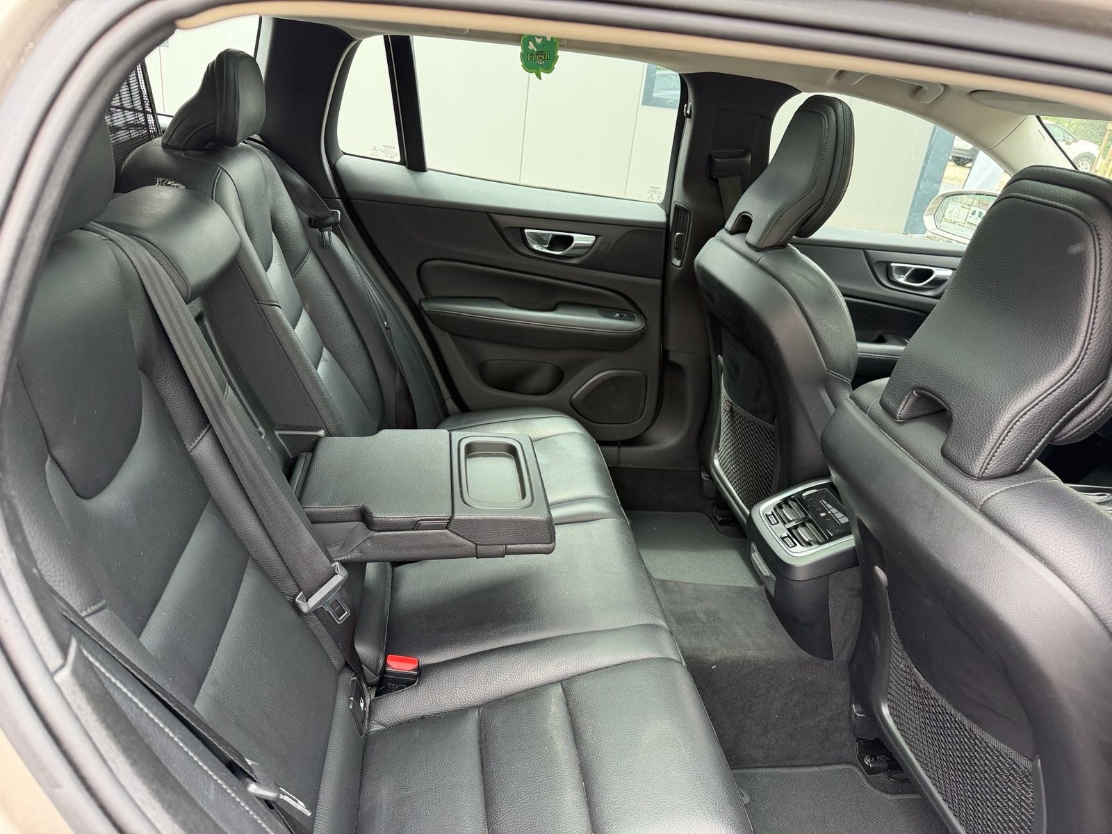 VOLVO V60 D4 Inscription Geartronic-image-10
