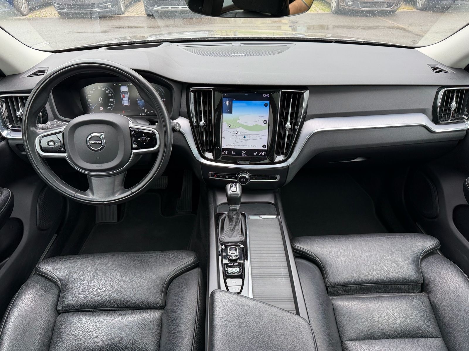 VOLVO V60 D4 Inscription Geartronic-image-11