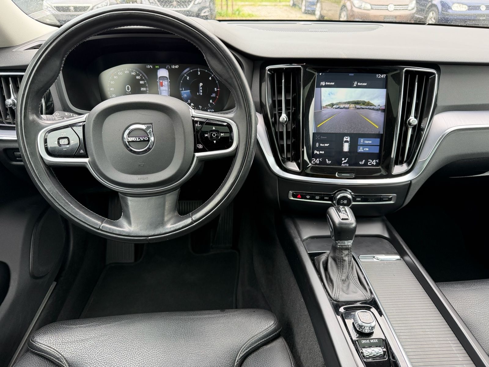 VOLVO V60 D4 Inscription Geartronic-image-9