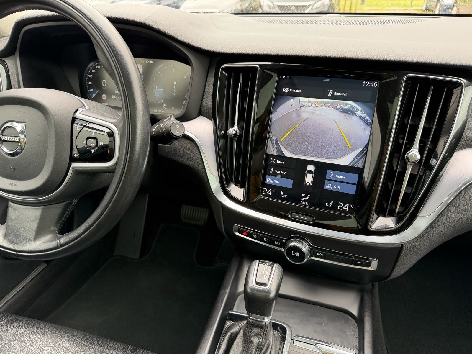 VOLVO V60 D4 Inscription Geartronic-image-5