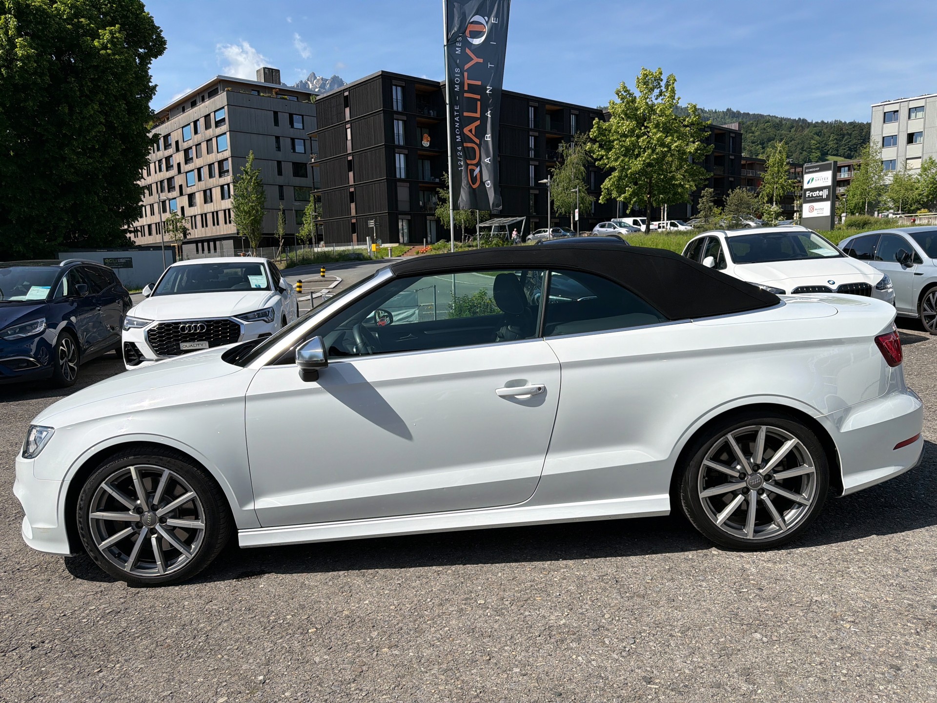 AUDI S3 Cabrio 2.0 TFSI quattro S-tronic-image-27