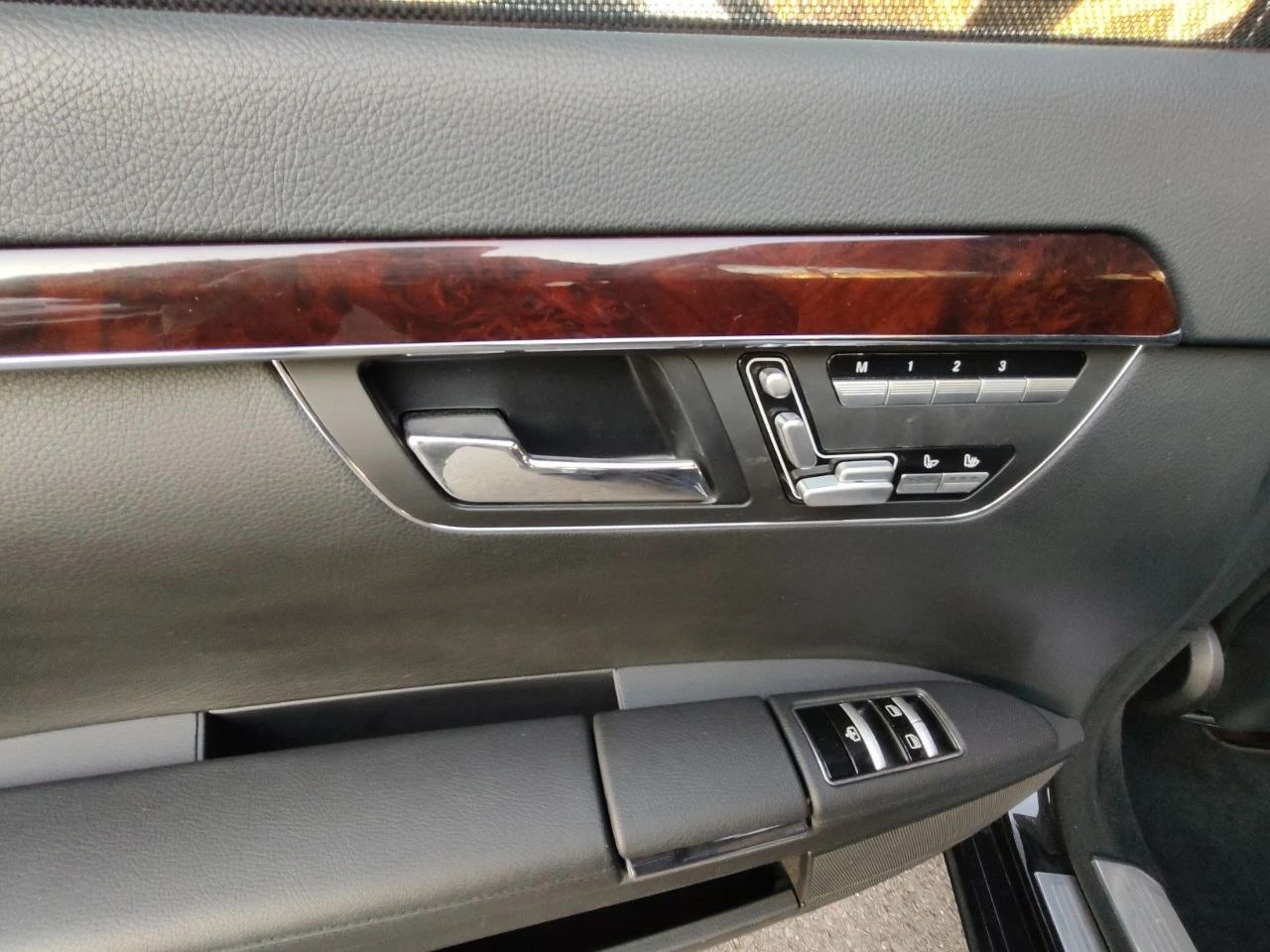 MERCEDES-BENZ S 500 L BlueEfficiency SS 4Matic 7G-Tronic-image-7