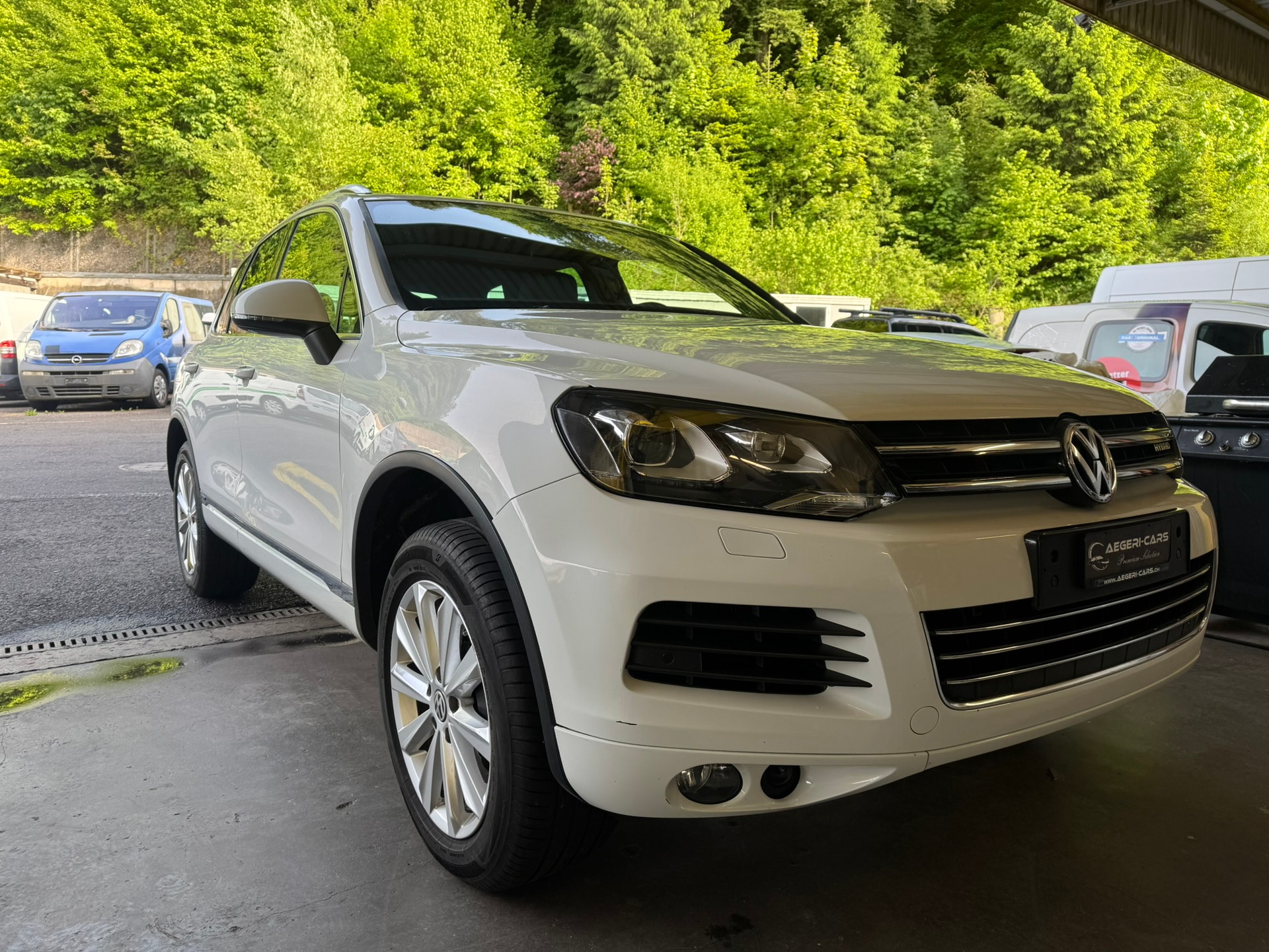 VW Touareg 3.0 TSI Hybrid Tiptronic-showroom-element-2