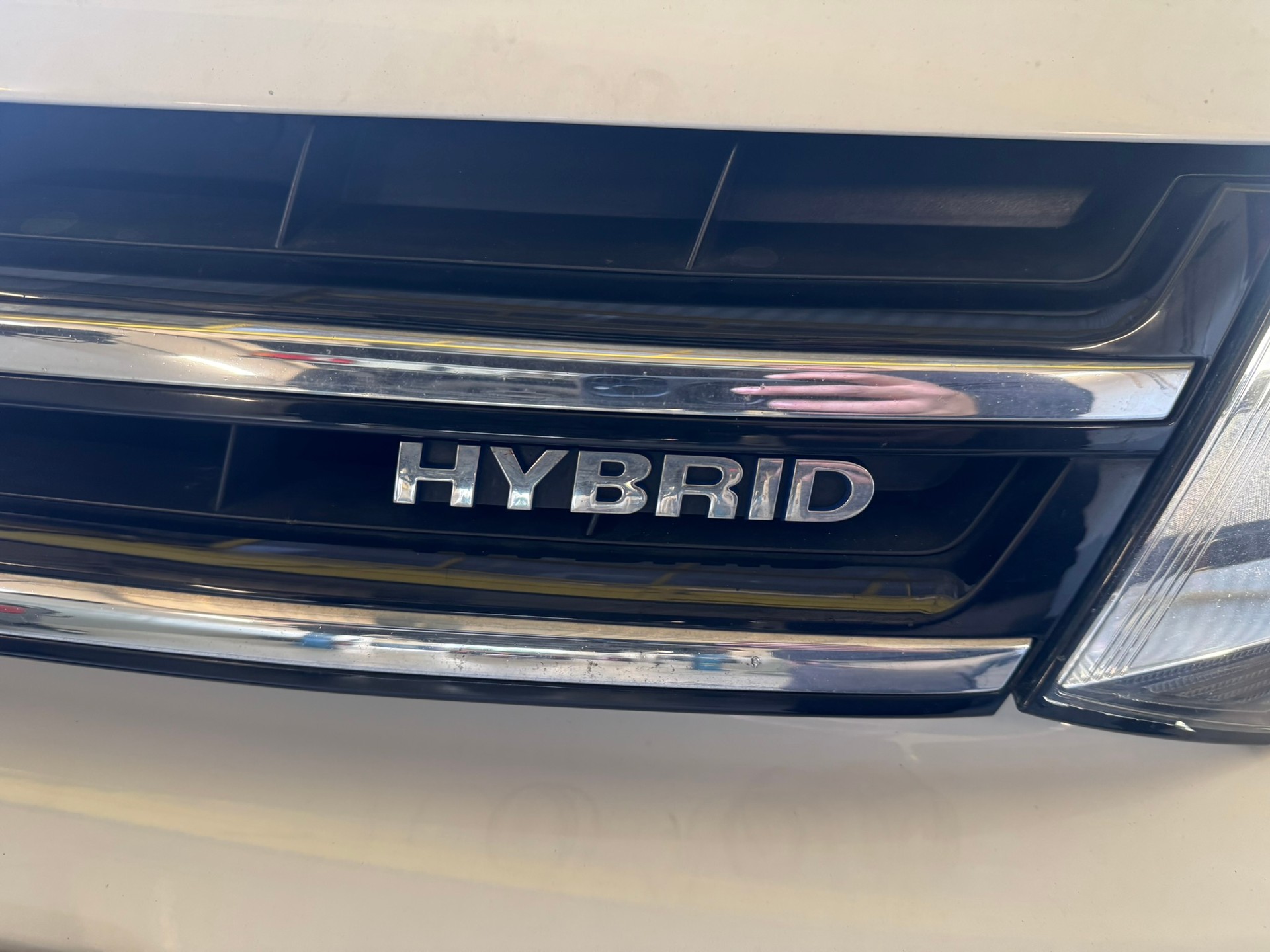 VW Touareg 3.0 TSI Hybrid Tiptronic-image-7