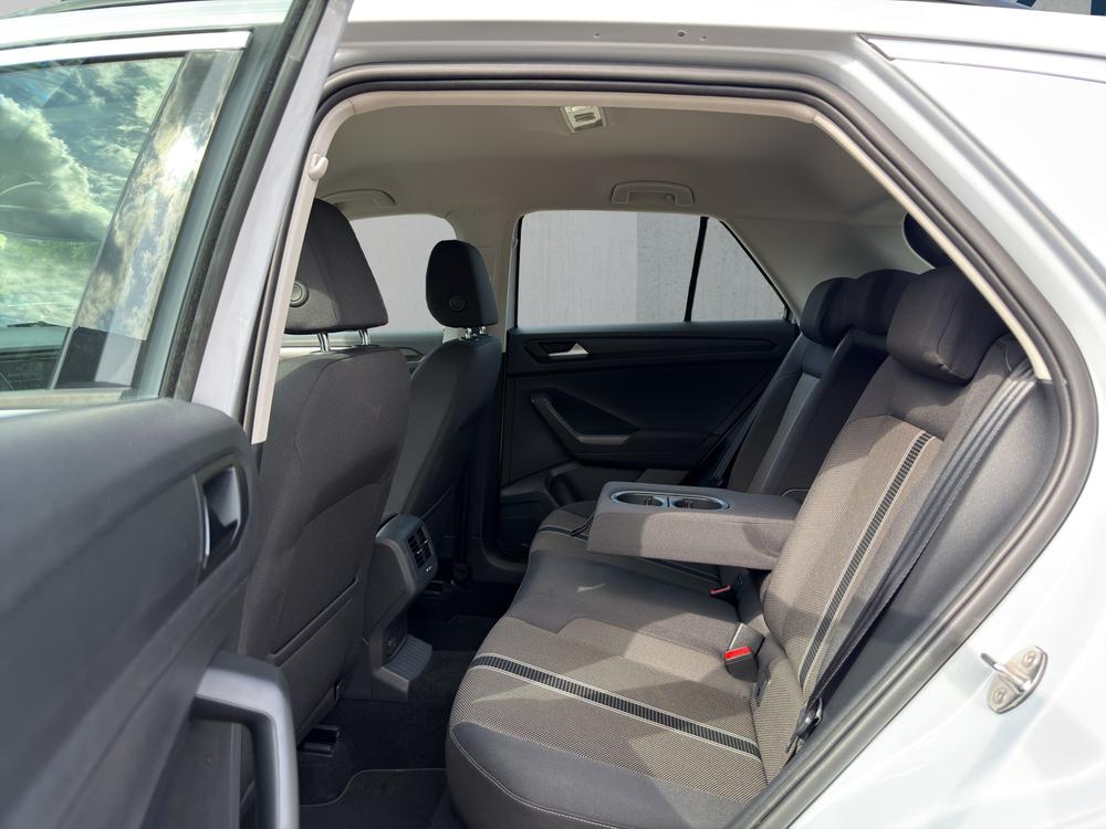 VW T-Roc 1.5 TSI EVO Advance DSG 4Motion-image-6