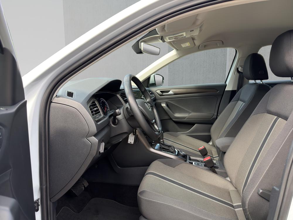 VW T-Roc 1.5 TSI EVO Advance DSG 4Motion-image-5