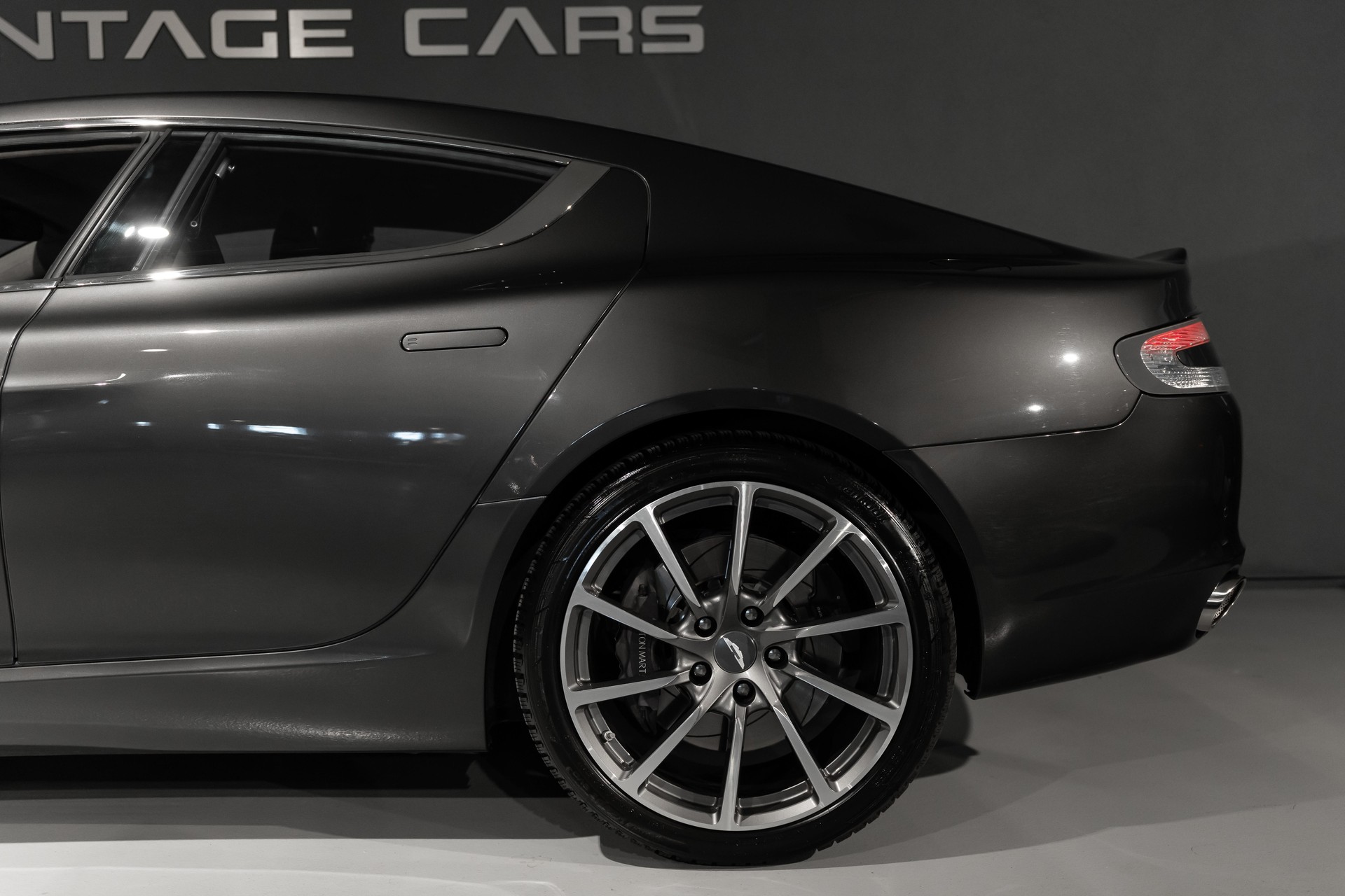 ASTON MARTIN Rapide 6.0 S V12-image-5