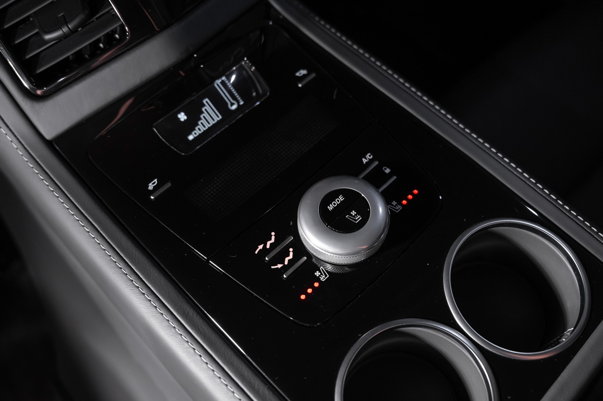 ASTON MARTIN Rapide 6.0 S V12-image-22