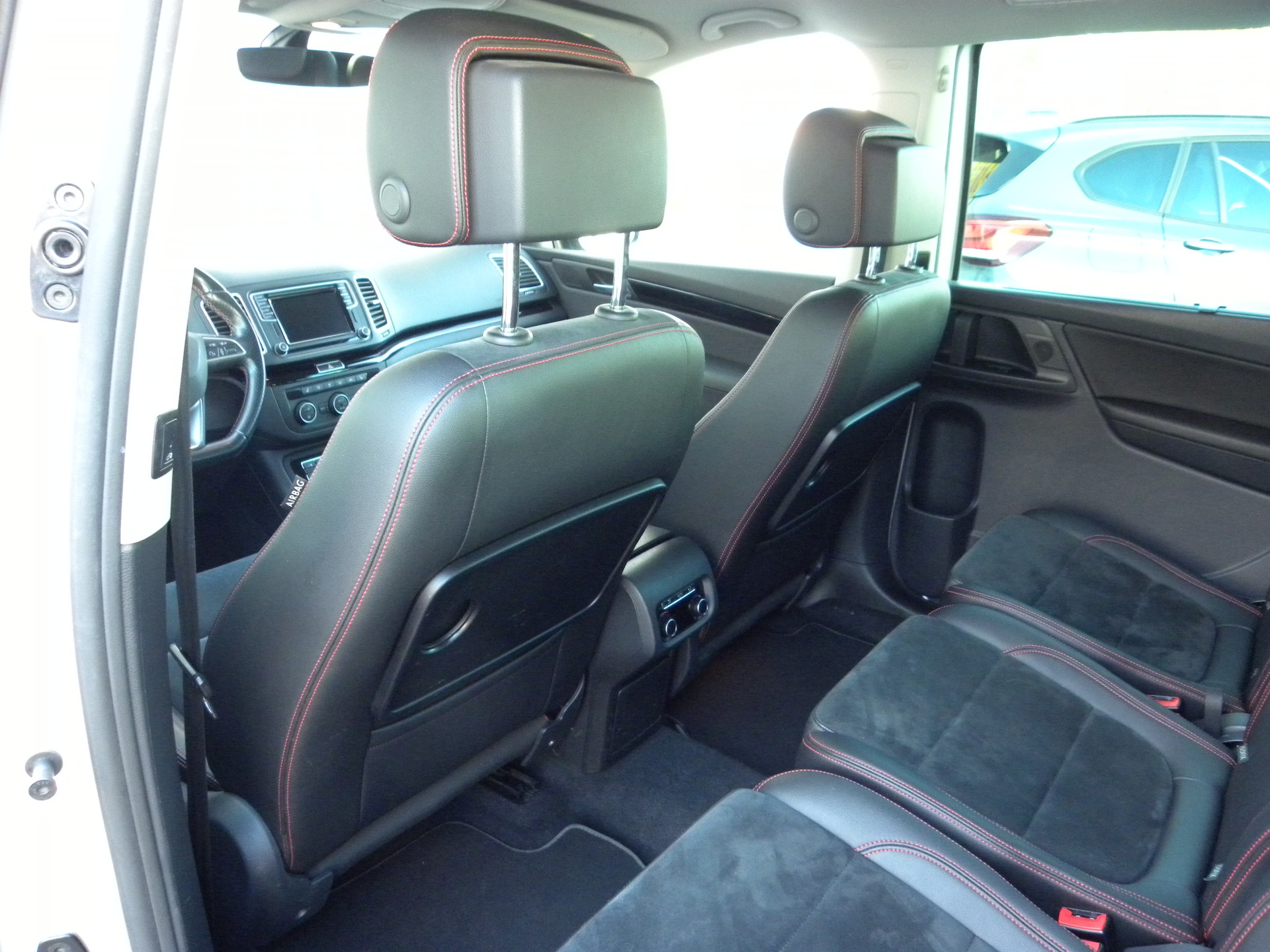 SEAT Alhambra 2.0 TDI FR Line 4Drive 7 Plätzer-image-11