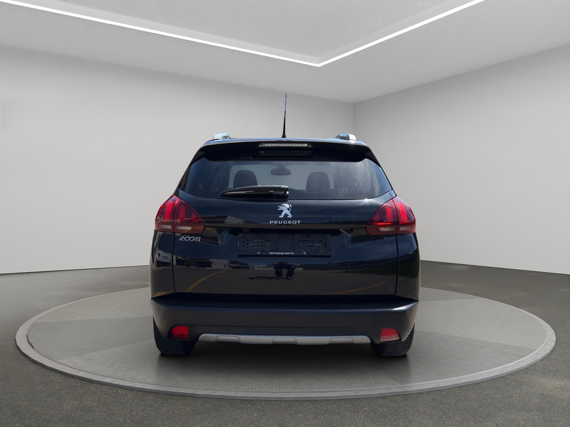 PEUGEOT 2008 1.2 PureTech Allure-image-7