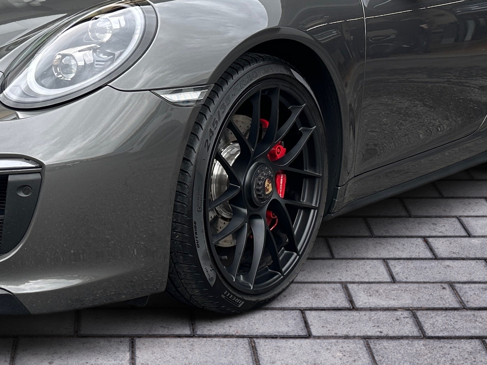 PORSCHE 911 Carrera 4 GTS PDK-image-5