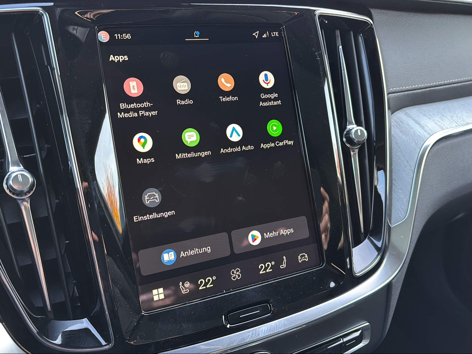 VOLVO V60 T8 eAWD Plug in Hybrid Ultra Dark Geartronic-image-15
