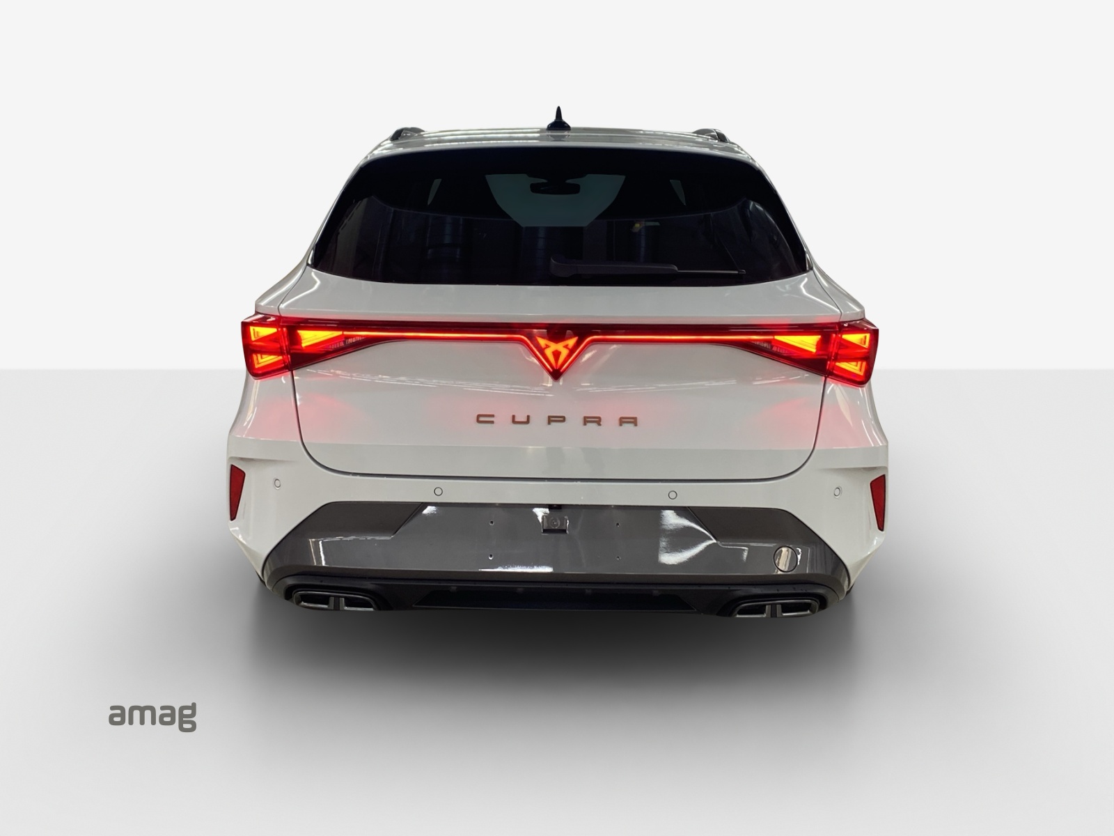 CUPRA LEON ST 2.0 TSI DSG 4Drive-image-3