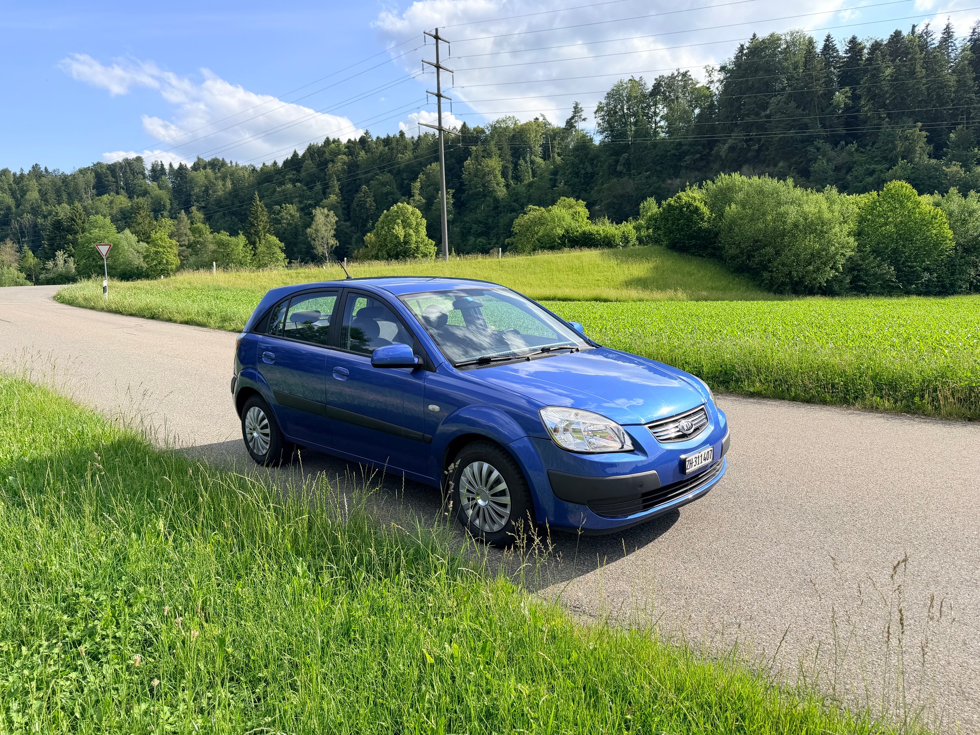 KIA Rio 1.6 CVVT Trend-image-0