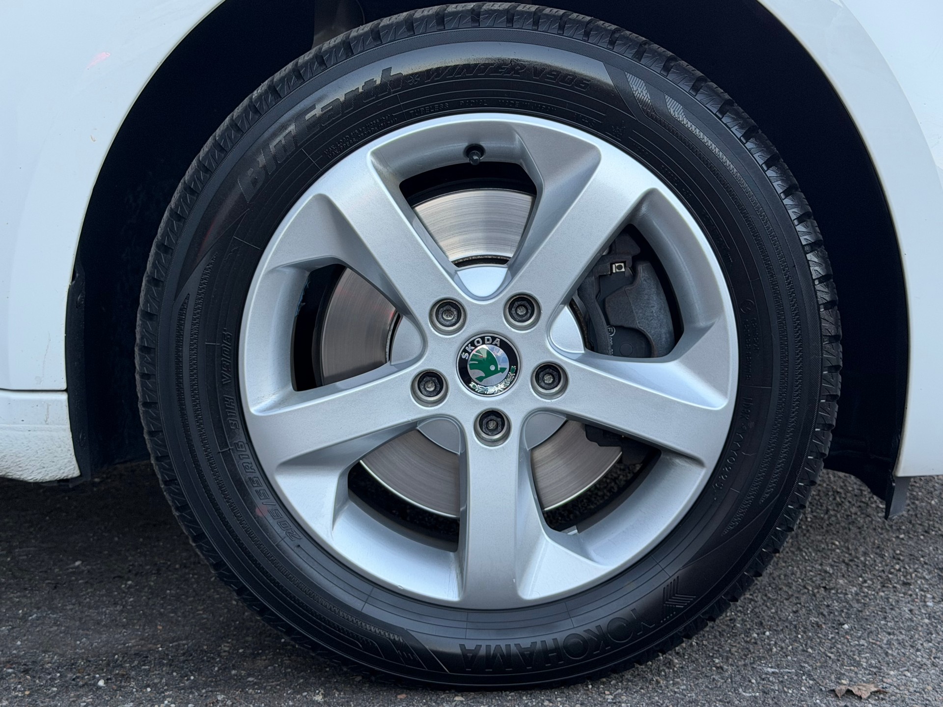 SKODA Octavia Combi 2.0 TDI Ambition 4x4 DSG-image-5
