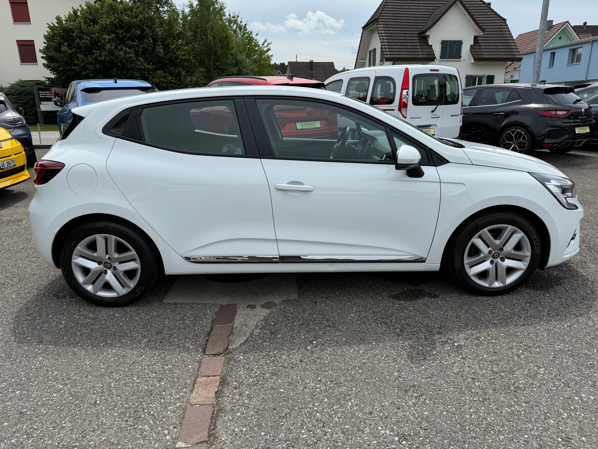 RENAULT Clio 1.0 Business-image-6
