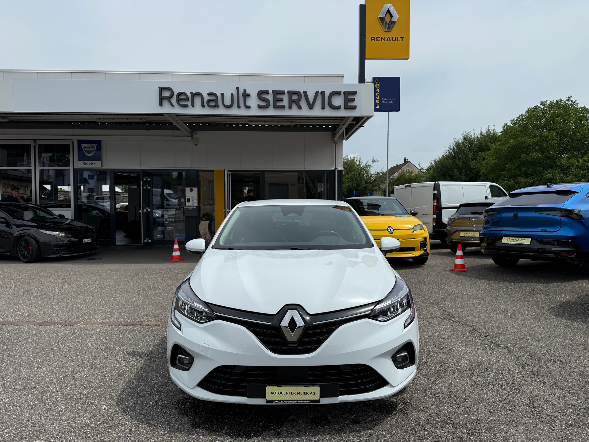 RENAULT Clio 1.0 Business-image-0