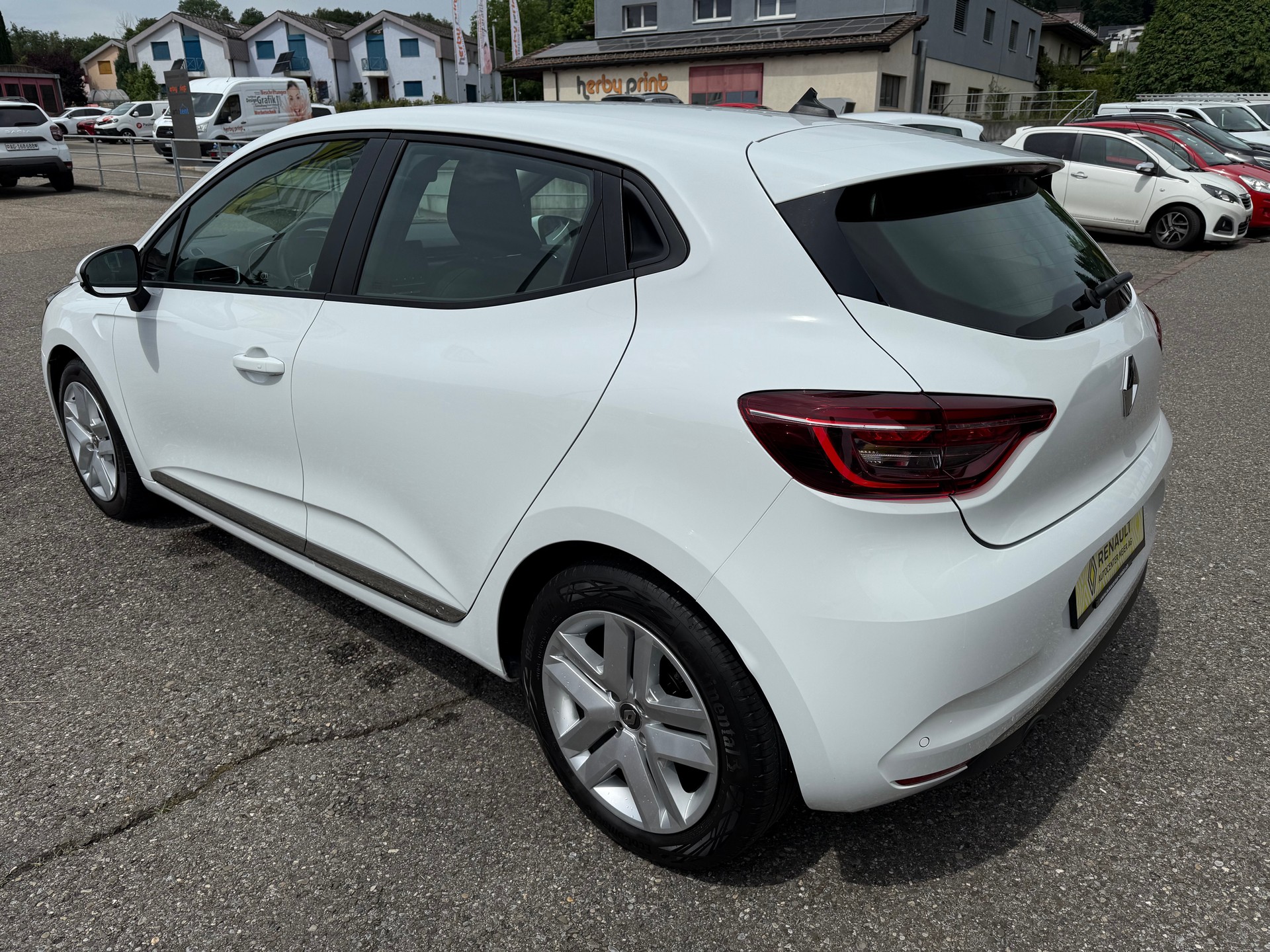 RENAULT Clio 1.0 Business-image-3