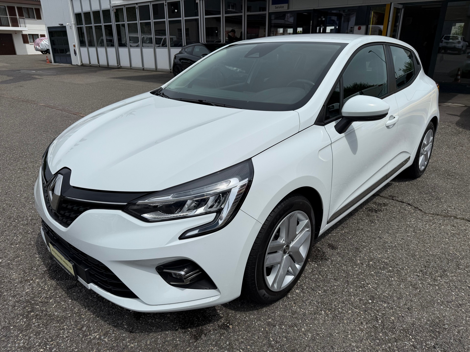 RENAULT Clio 1.0 Business-image-1
