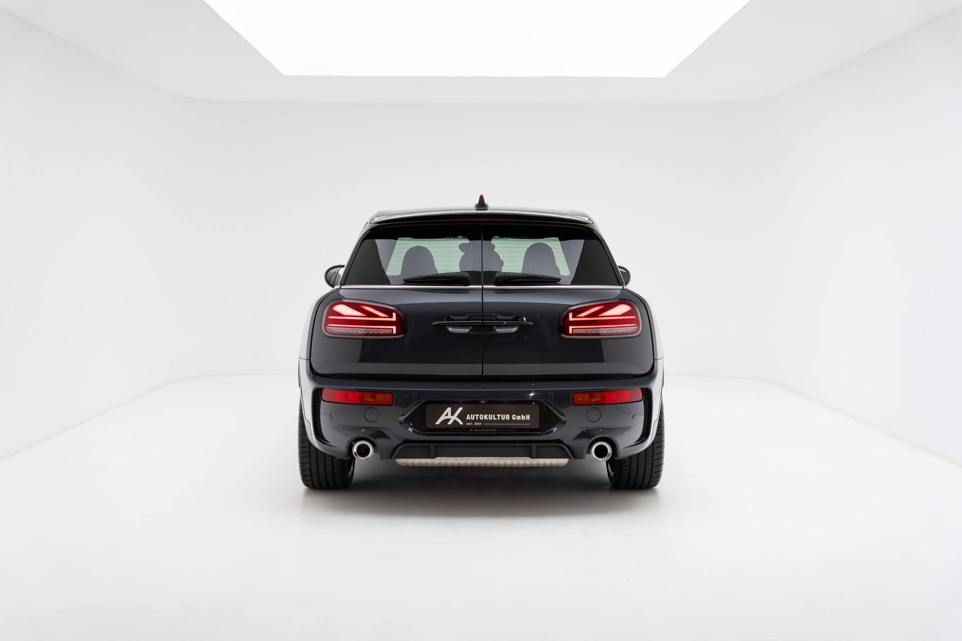 MINI Clubman Cooper John Cooper Works ALL4 Steptronic - GP INSPIRED-image-7