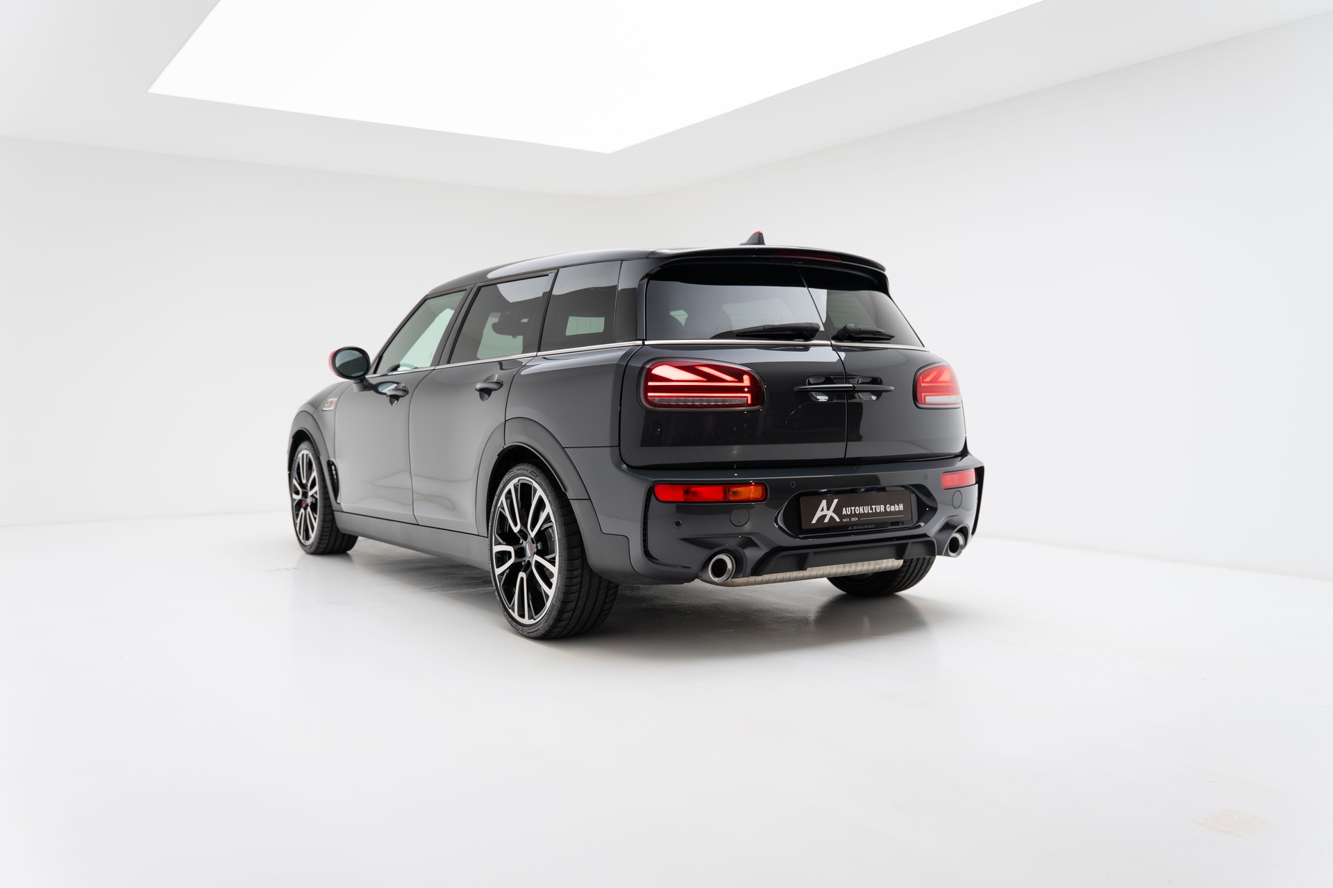 MINI Clubman Cooper John Cooper Works ALL4 Steptronic - GP INSPIRED-image-10