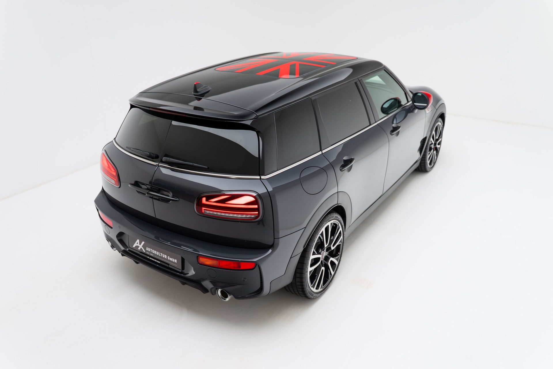 MINI Clubman Cooper John Cooper Works ALL4 Steptronic - GP INSPIRED-image-9