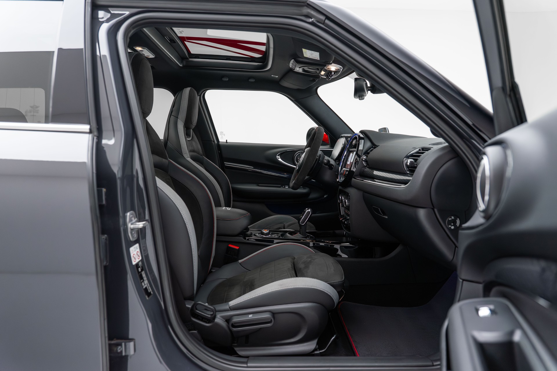 MINI Clubman Cooper John Cooper Works ALL4 Steptronic - GP INSPIRED-image-19