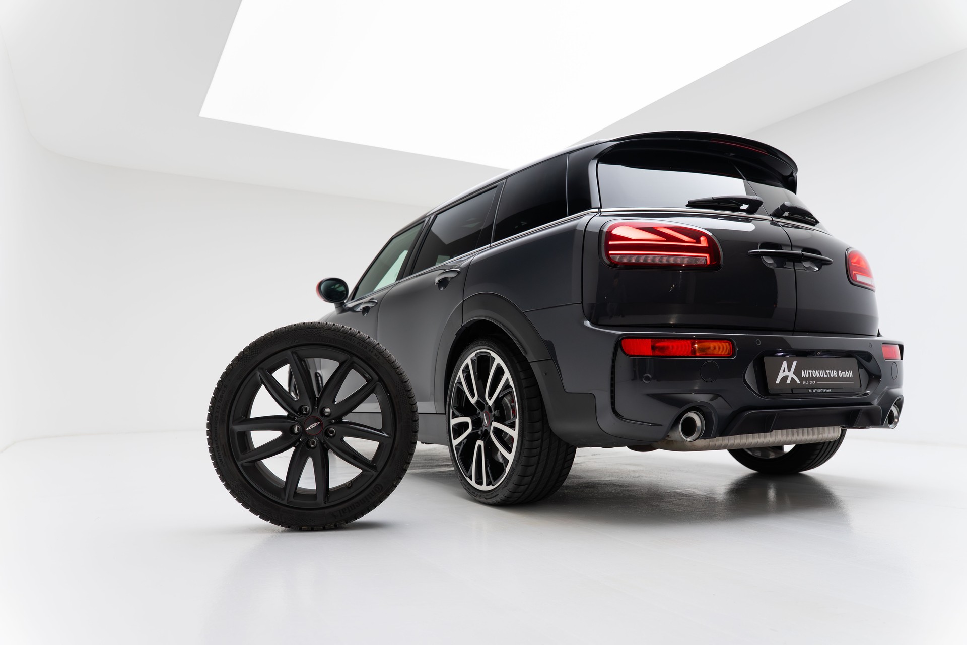 MINI Clubman Cooper John Cooper Works ALL4 Steptronic - GP INSPIRED-image-11