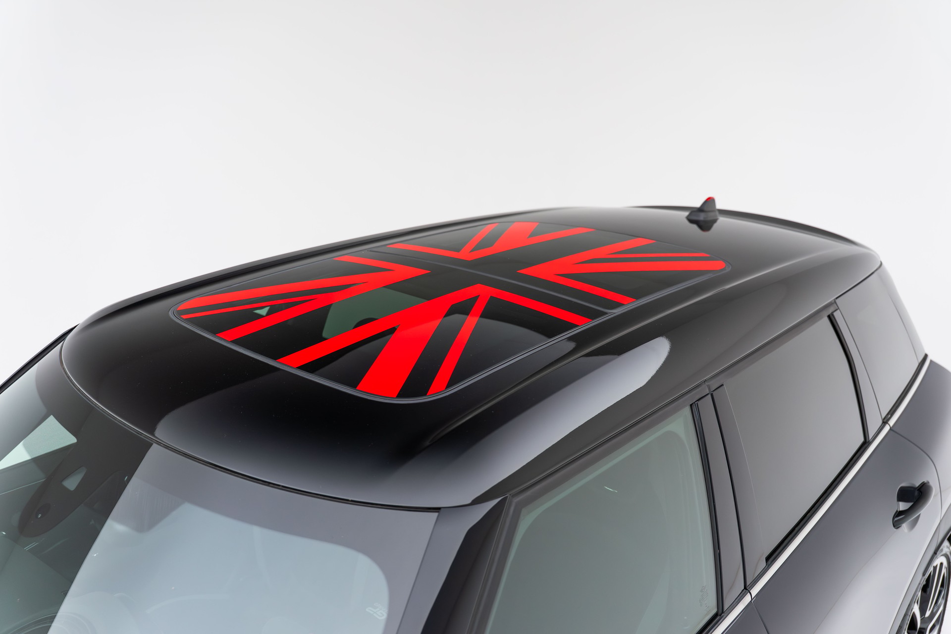 MINI Clubman Cooper John Cooper Works ALL4 Steptronic - GP INSPIRED-image-2