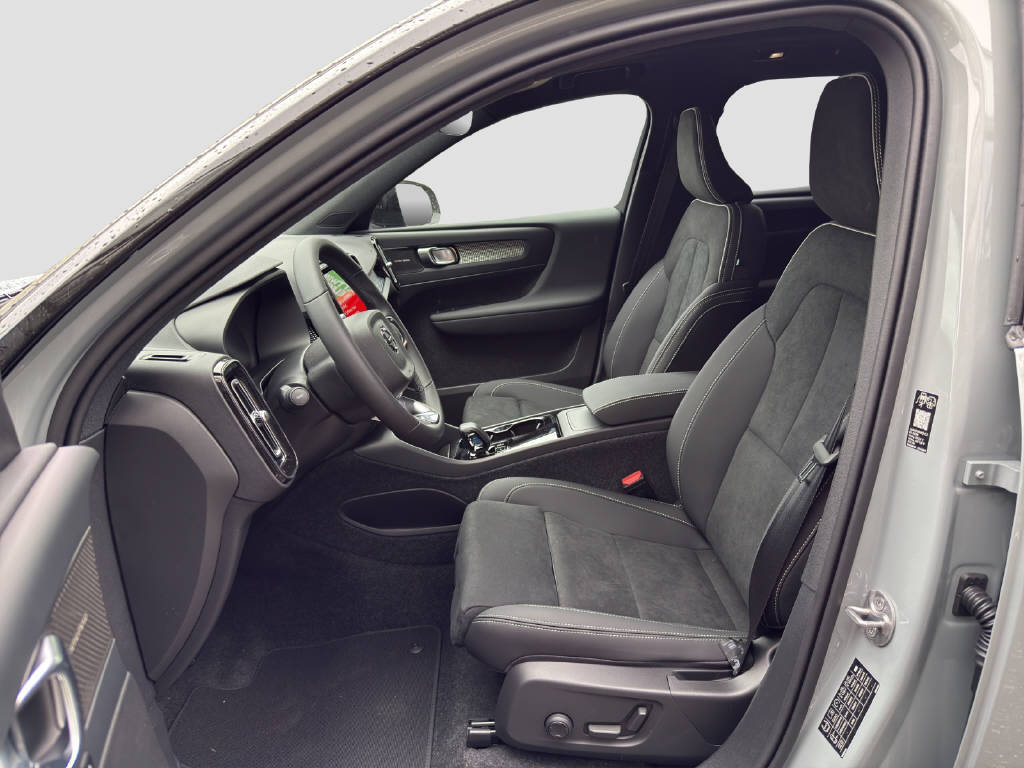 VOLVO EX40 Twin XCENTRIC Edition AWD-image-7