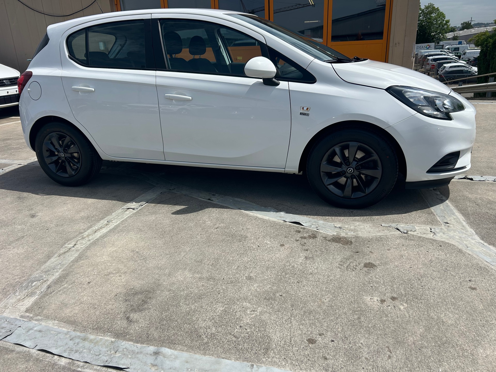 OPEL Corsa 1.0 T EcoT 120 Years Edition-image-4