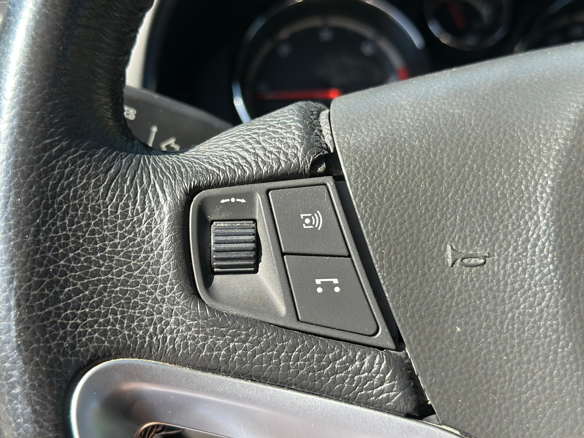 OPEL Antara 2.0 CDTi 4WD Automatic-image-15