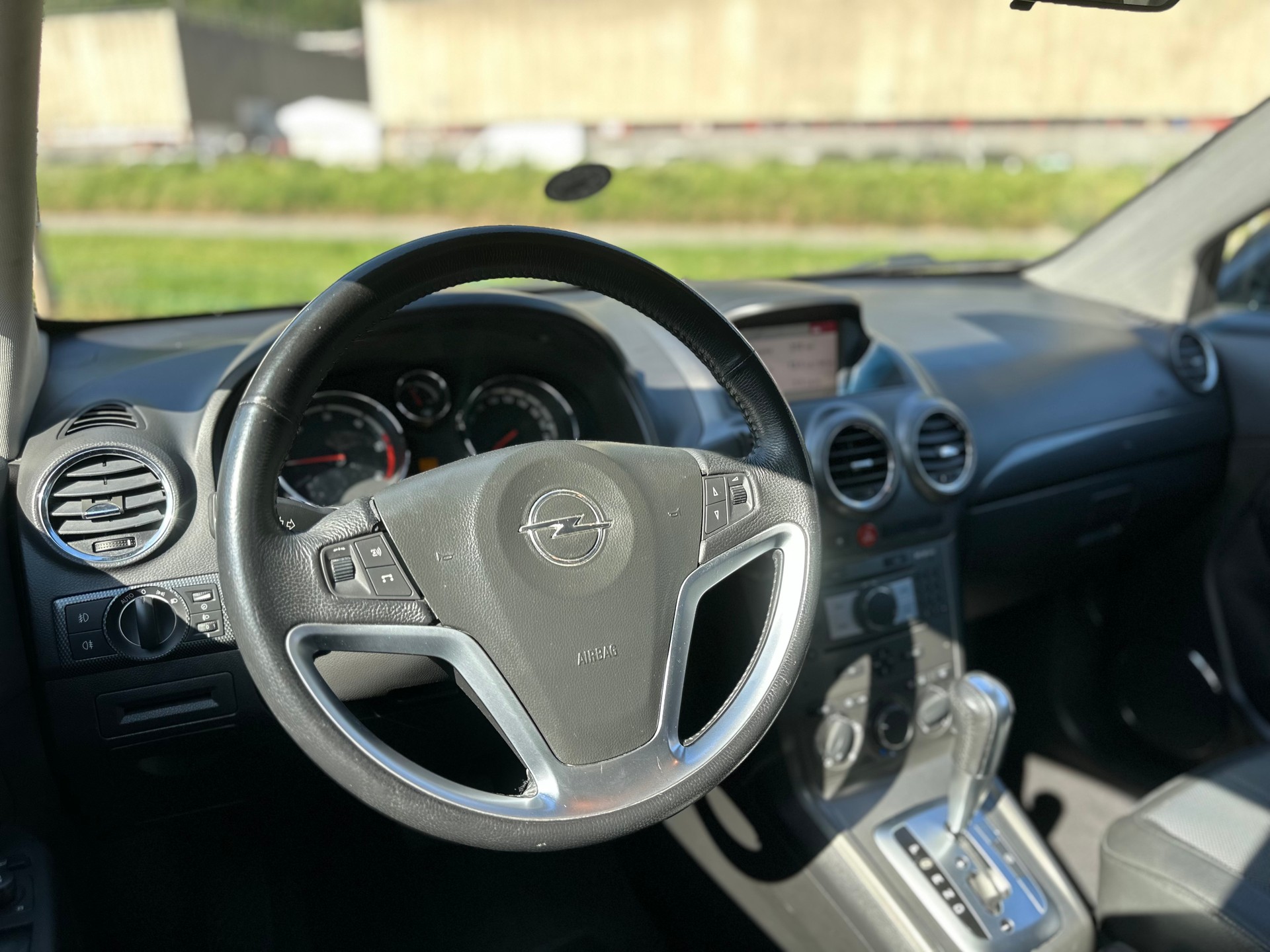 OPEL Antara 2.0 CDTi 4WD Automatic-image-9