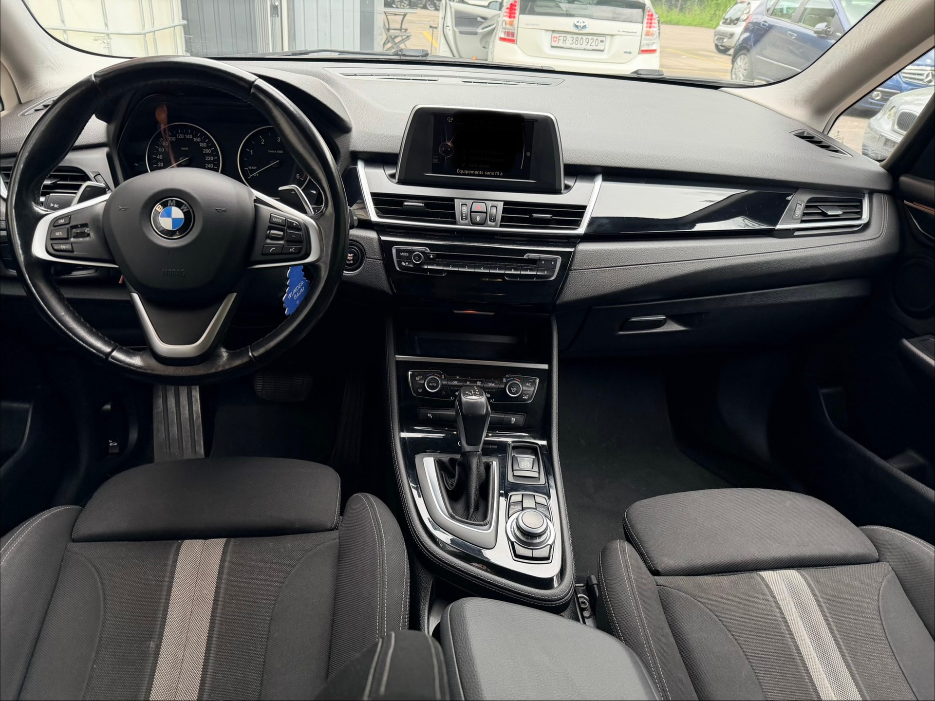 BMW 218d Active Tourer Steptronic-image-6
