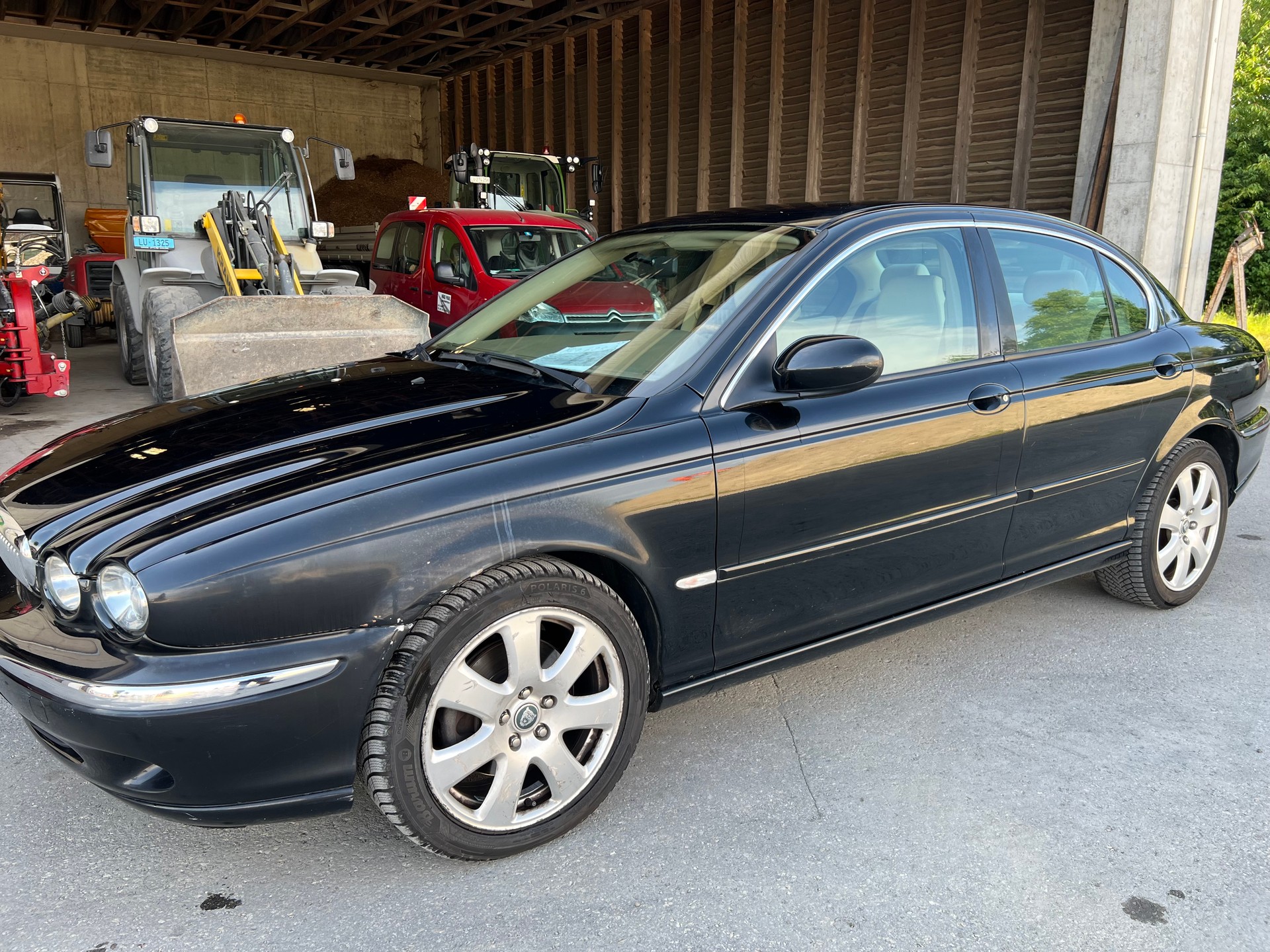 JAGUAR X-Type 3.0 V6 Traction4 Executive-image-1