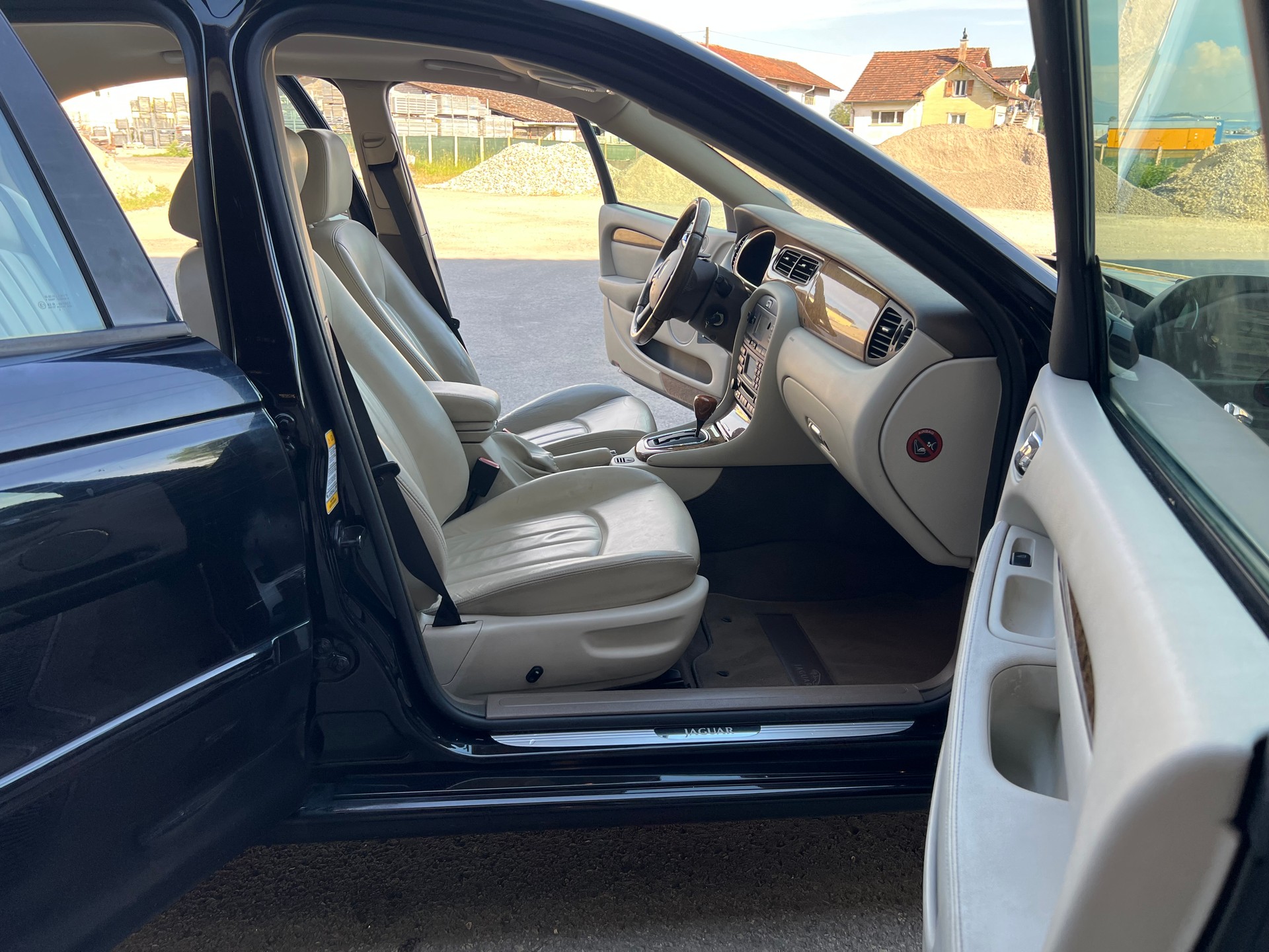 JAGUAR X-Type 3.0 V6 Traction4 Executive-image-8