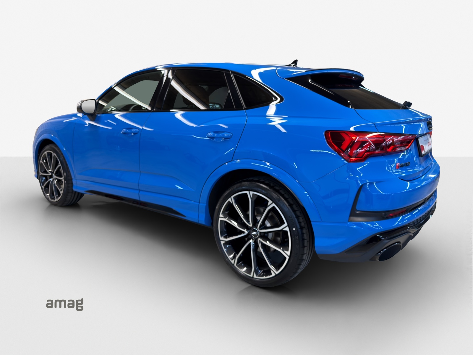 AUDI RS Q3 Sportback quattro S tronic-image-2