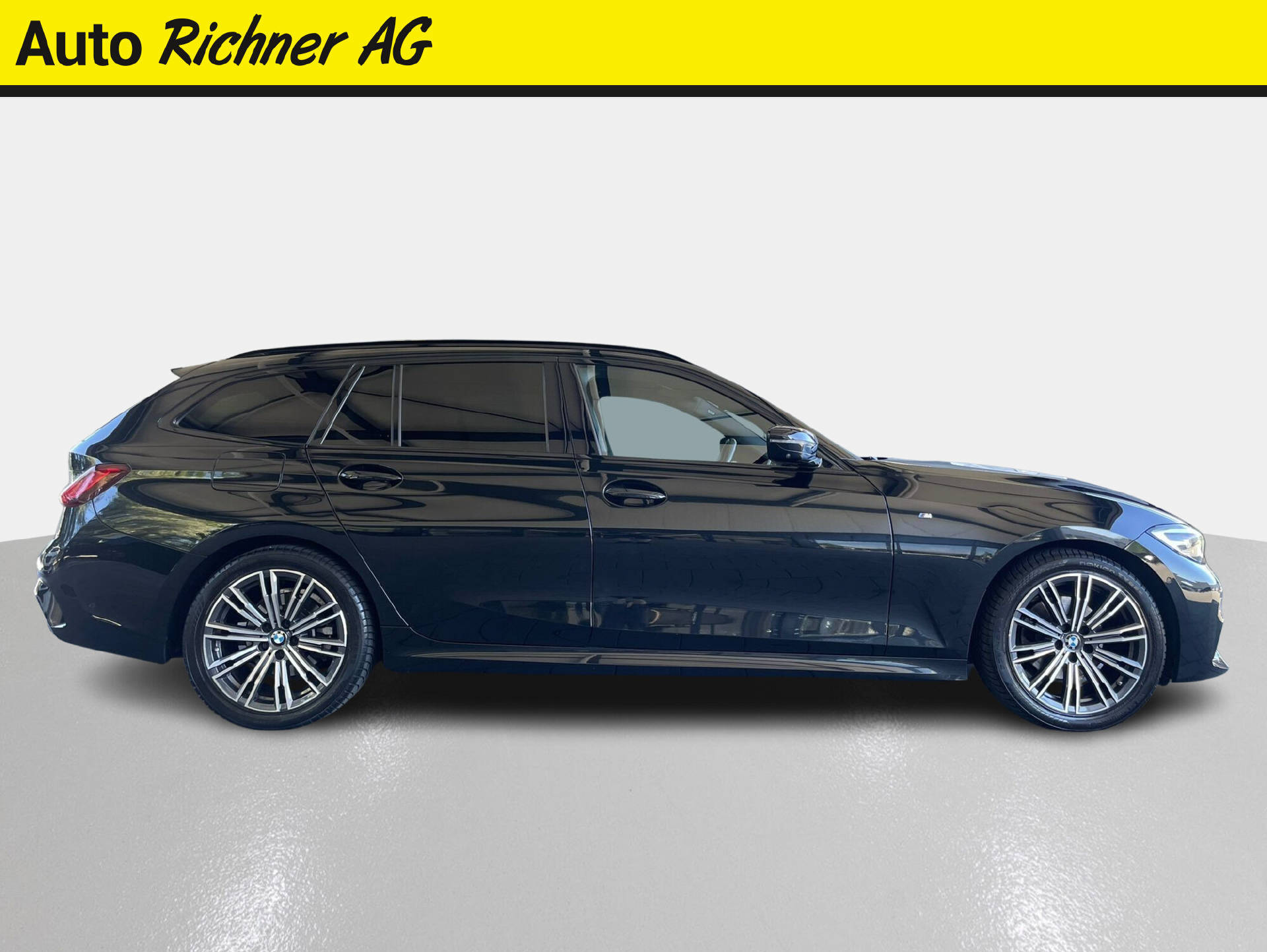 BMW 320d xDrive SAG Touring-image-2