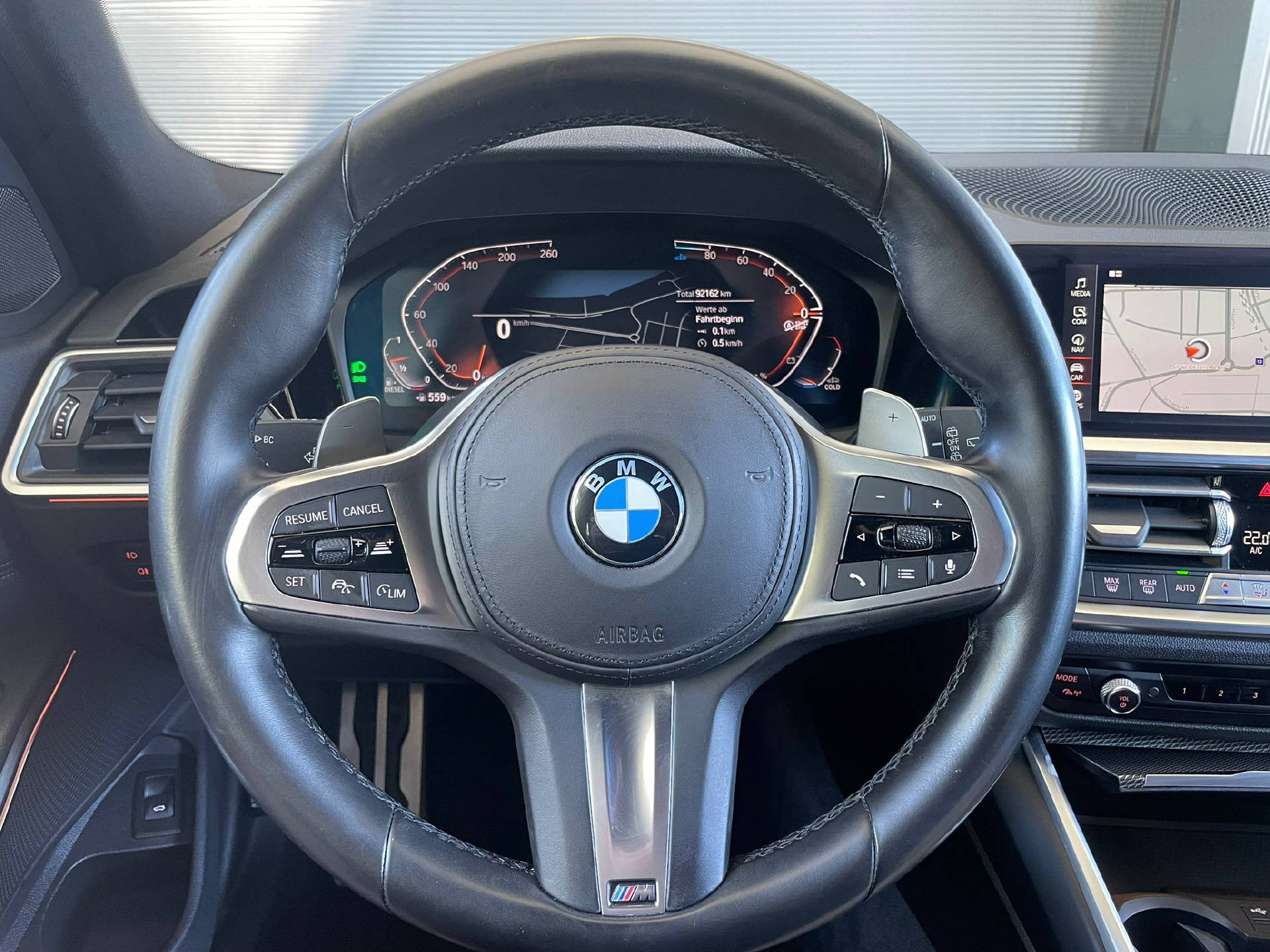 BMW 320d xDrive SAG Touring-image-7
